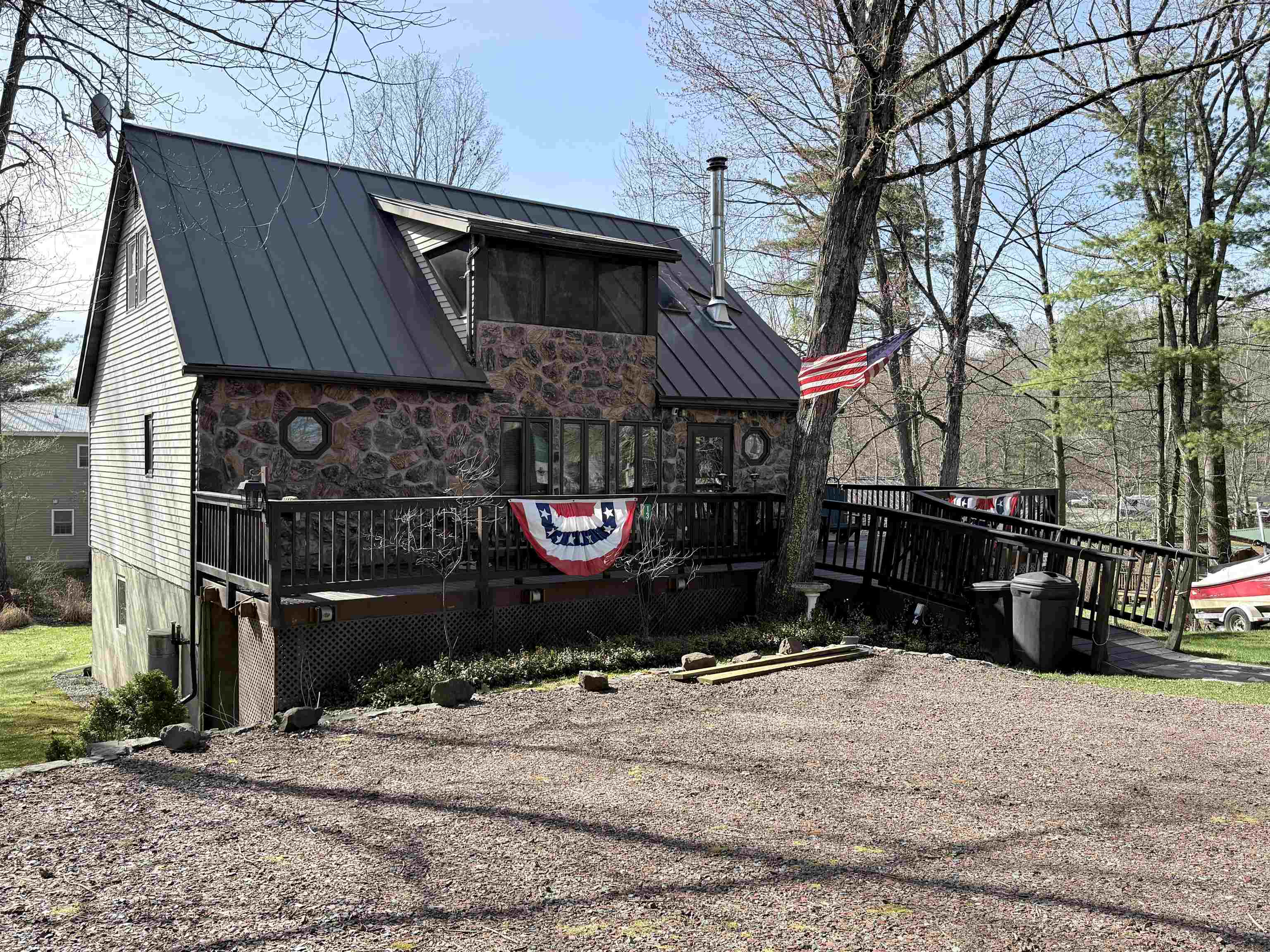 Hubbardton VT&nbsp;Home for sale $414,900 $194 per sq.ft.