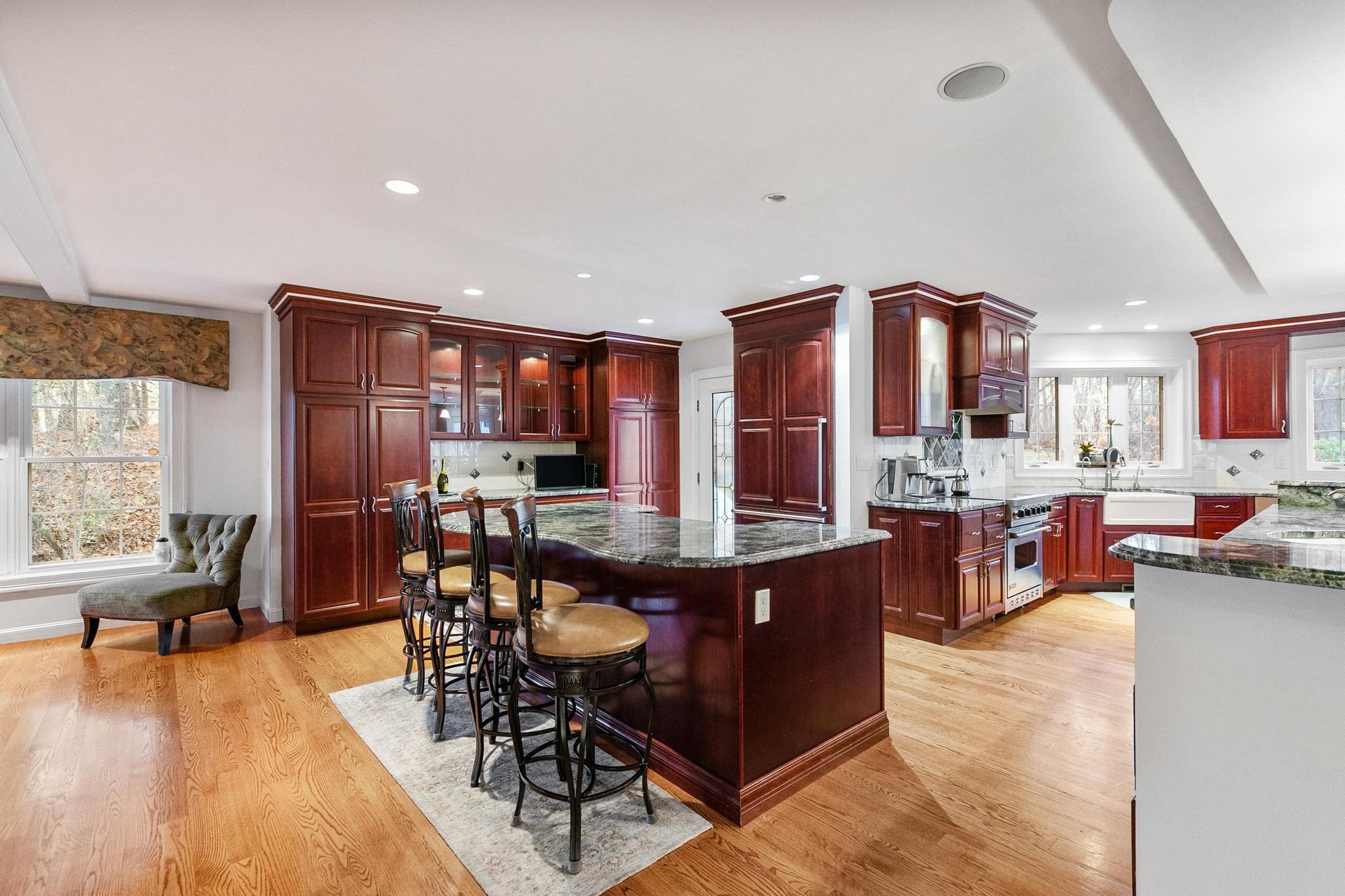 37 Brady Ave, Salem, NH 03079