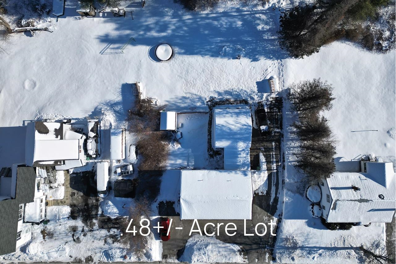 365 Pembroke St, Pembroke, NH 03275