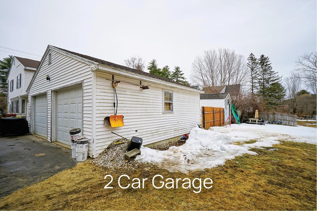 365 Pembroke St, Pembroke, NH 03275