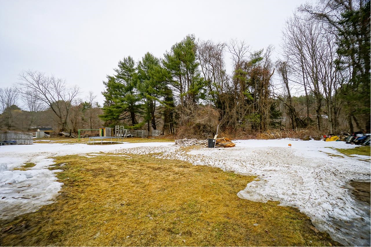 365 Pembroke St, Pembroke, NH 03275