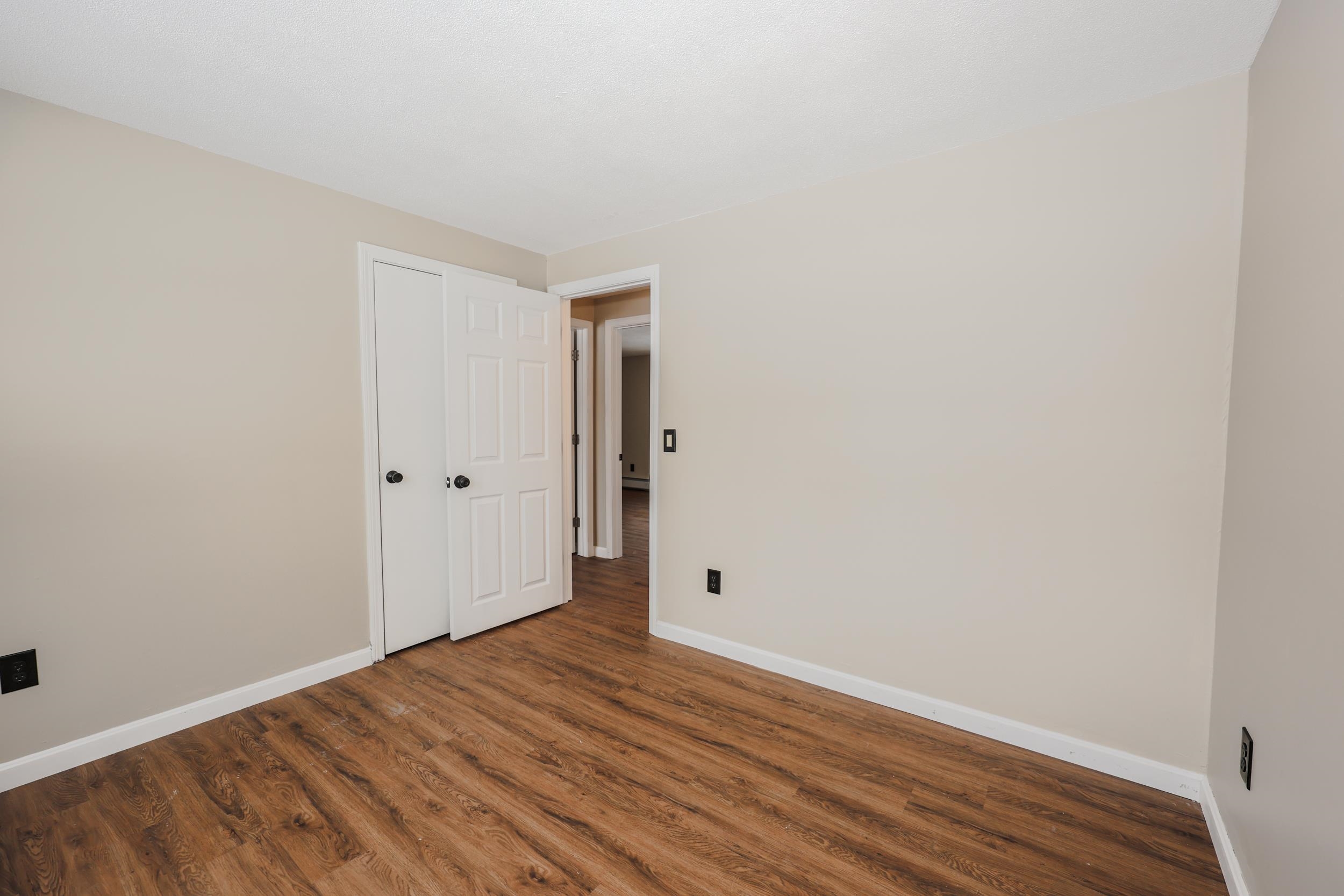 20 Nightingale Rd, Nashua, NH 03062