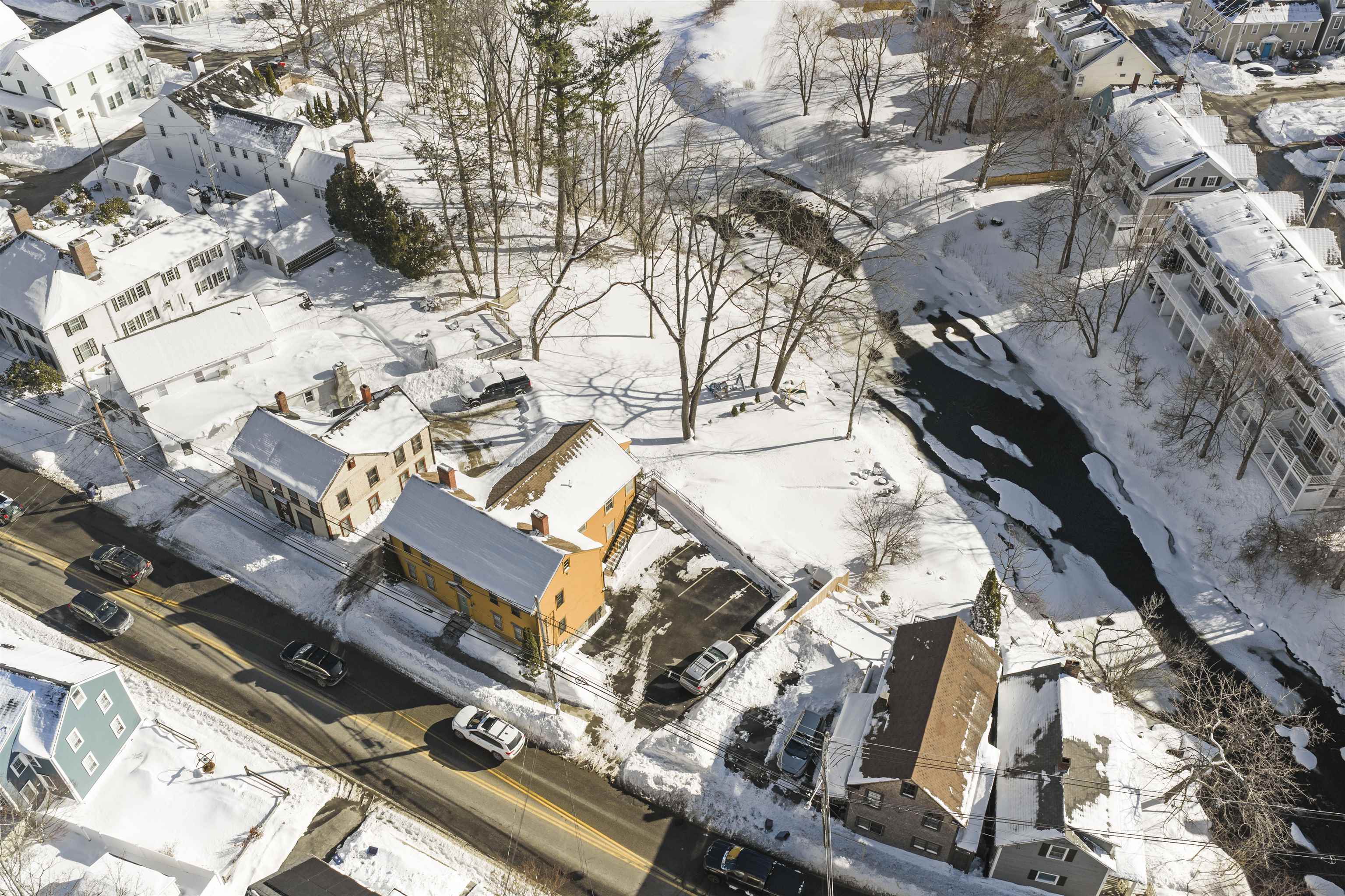 15 High St #2, Exeter, NH 03833