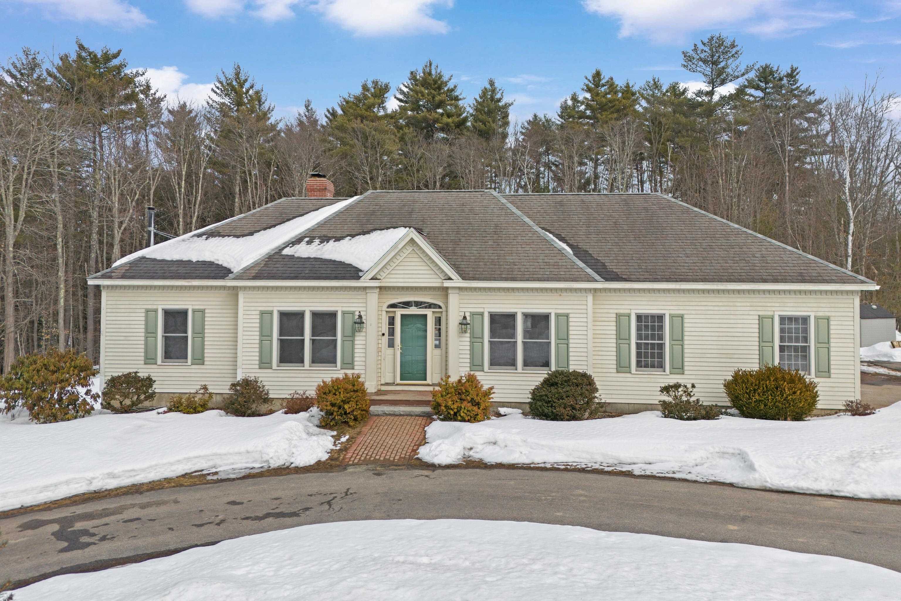 592 Page Rd, Bow, NH 03304