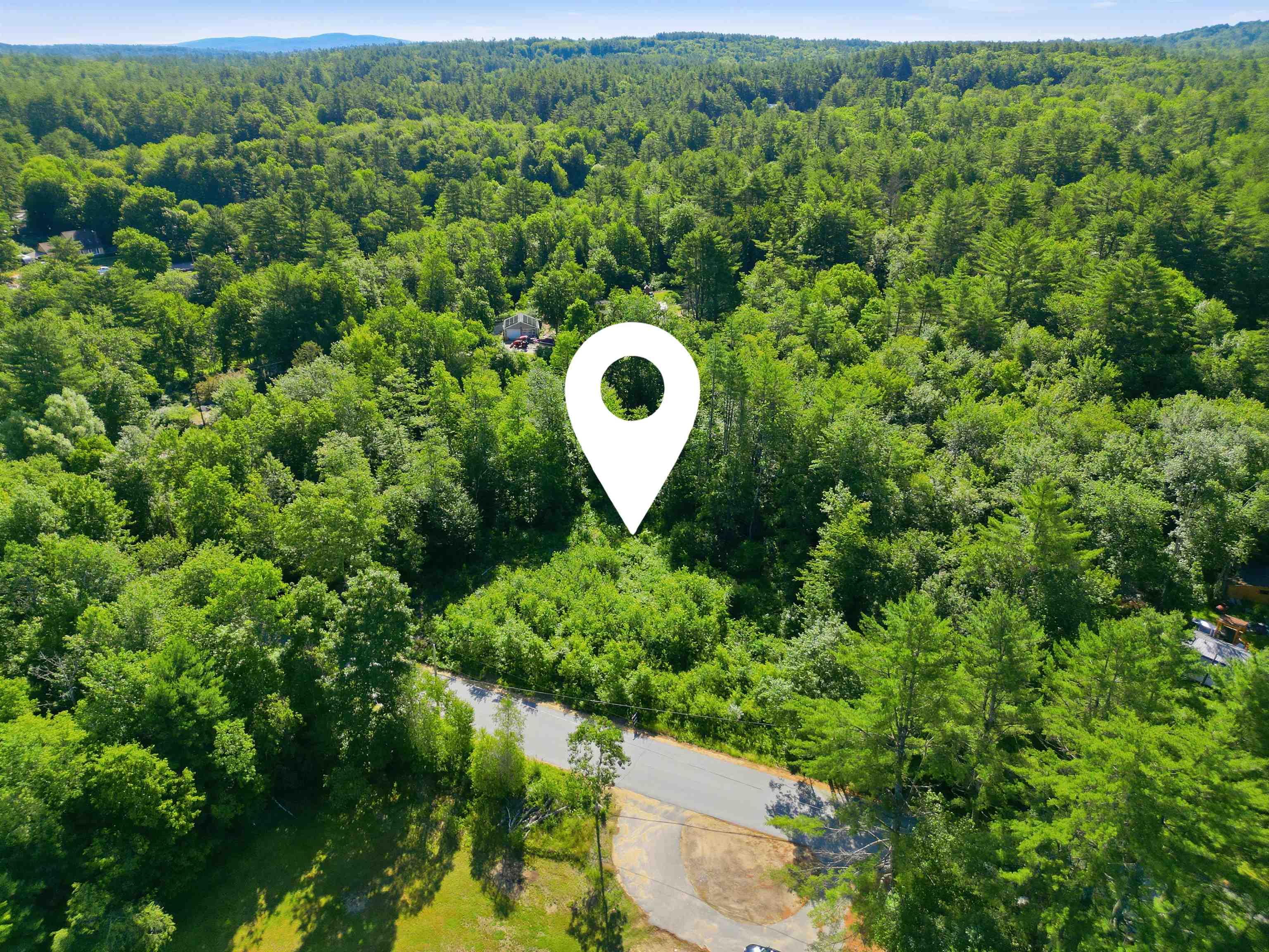 Ricker Rd, Loudon, NH 03307