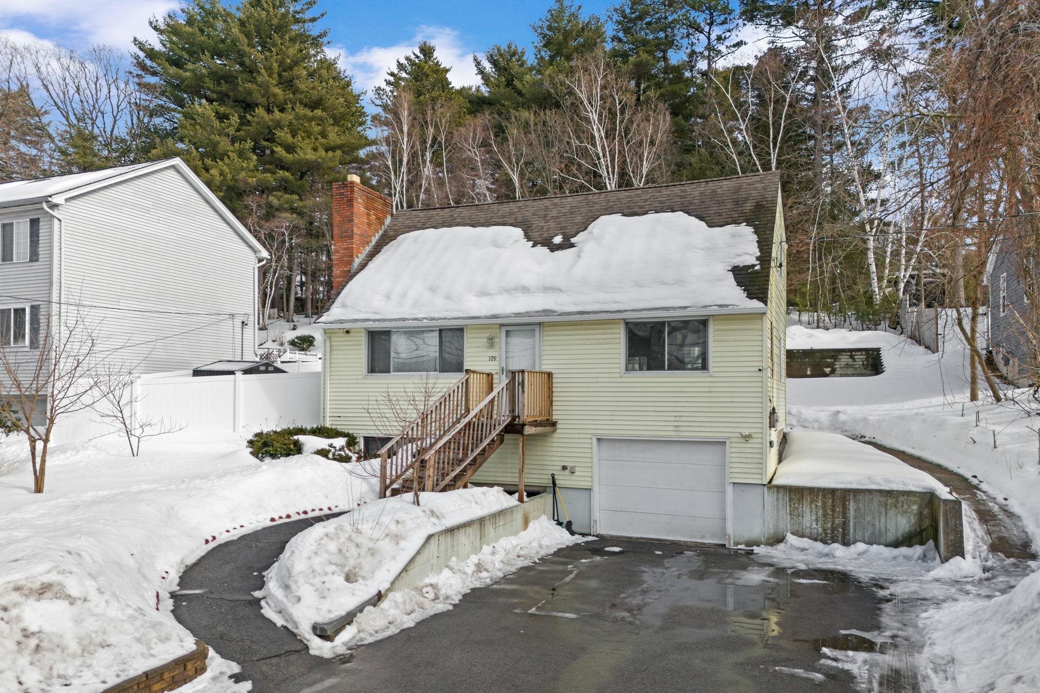 109 Weston Rd, Manchester, NH 03103