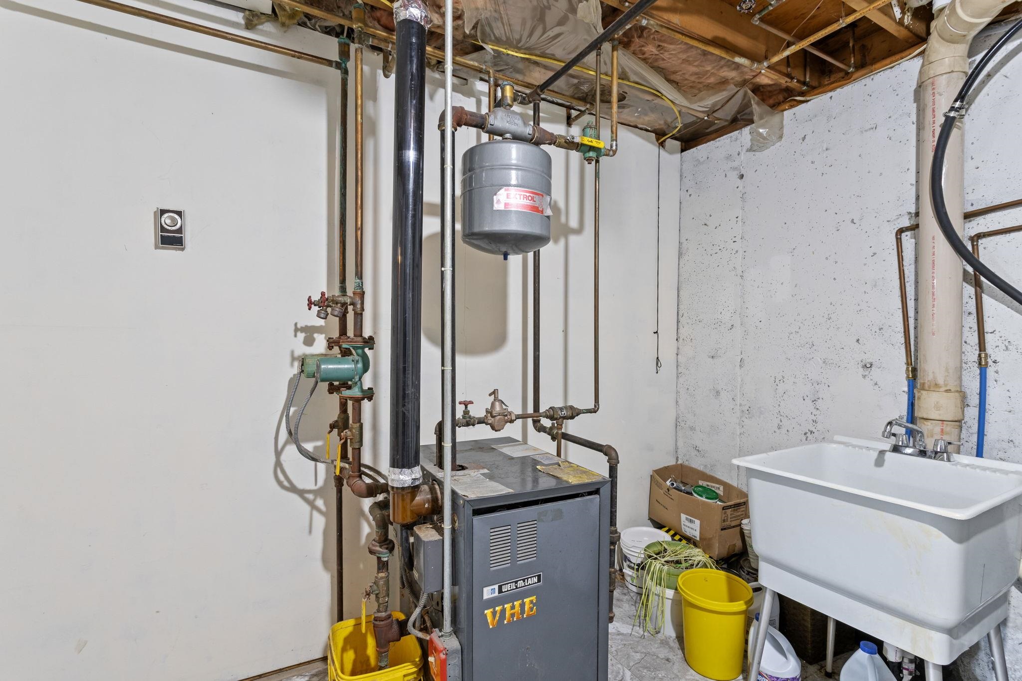 109 Weston Rd, Manchester, NH 03103