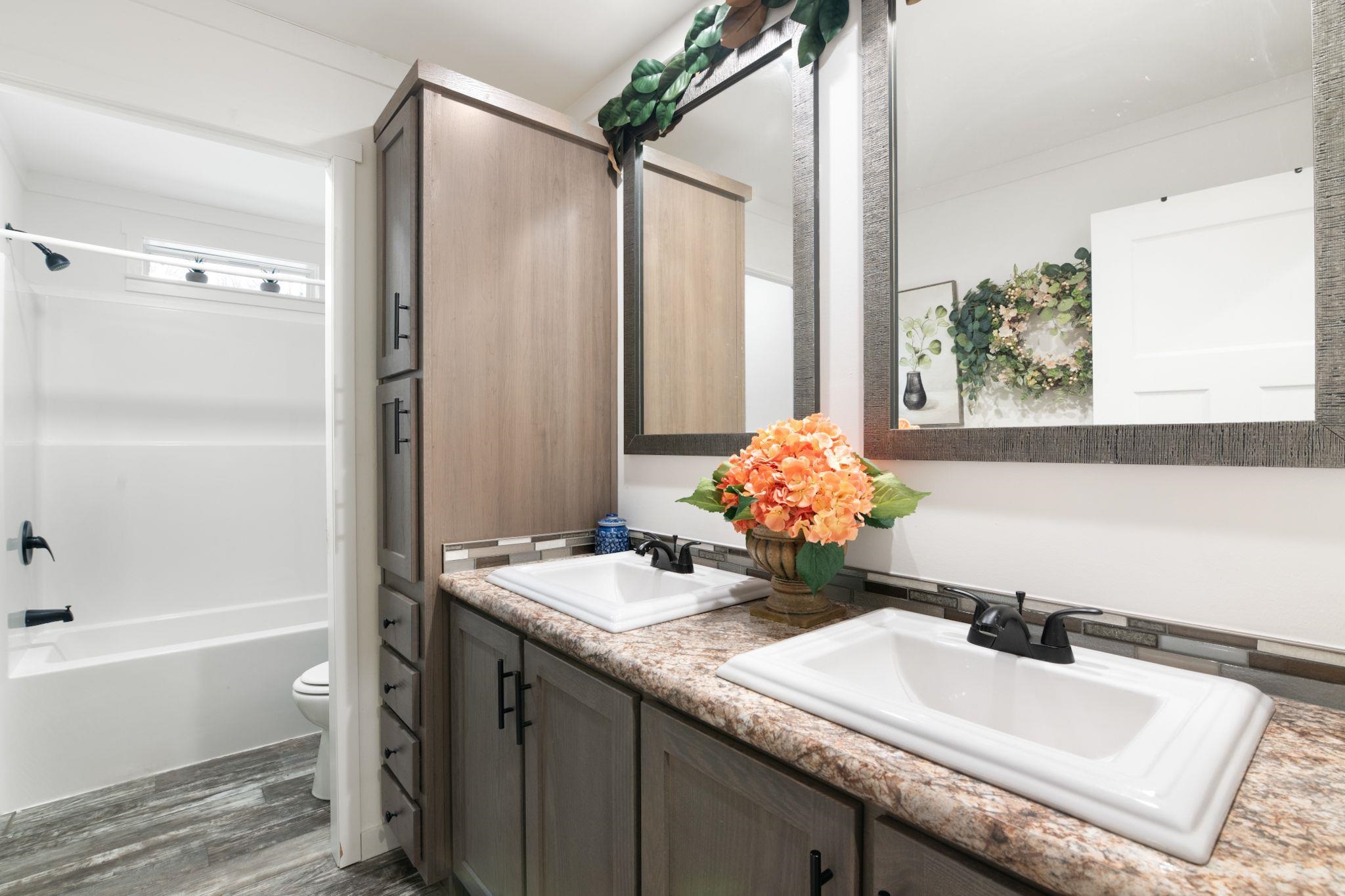 50 Monteiro Dr, Hinsdale, NH 03451