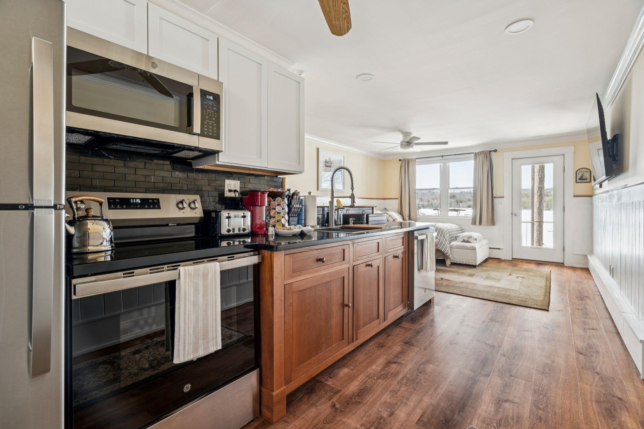 766 Weirs Boulevard — photo 1