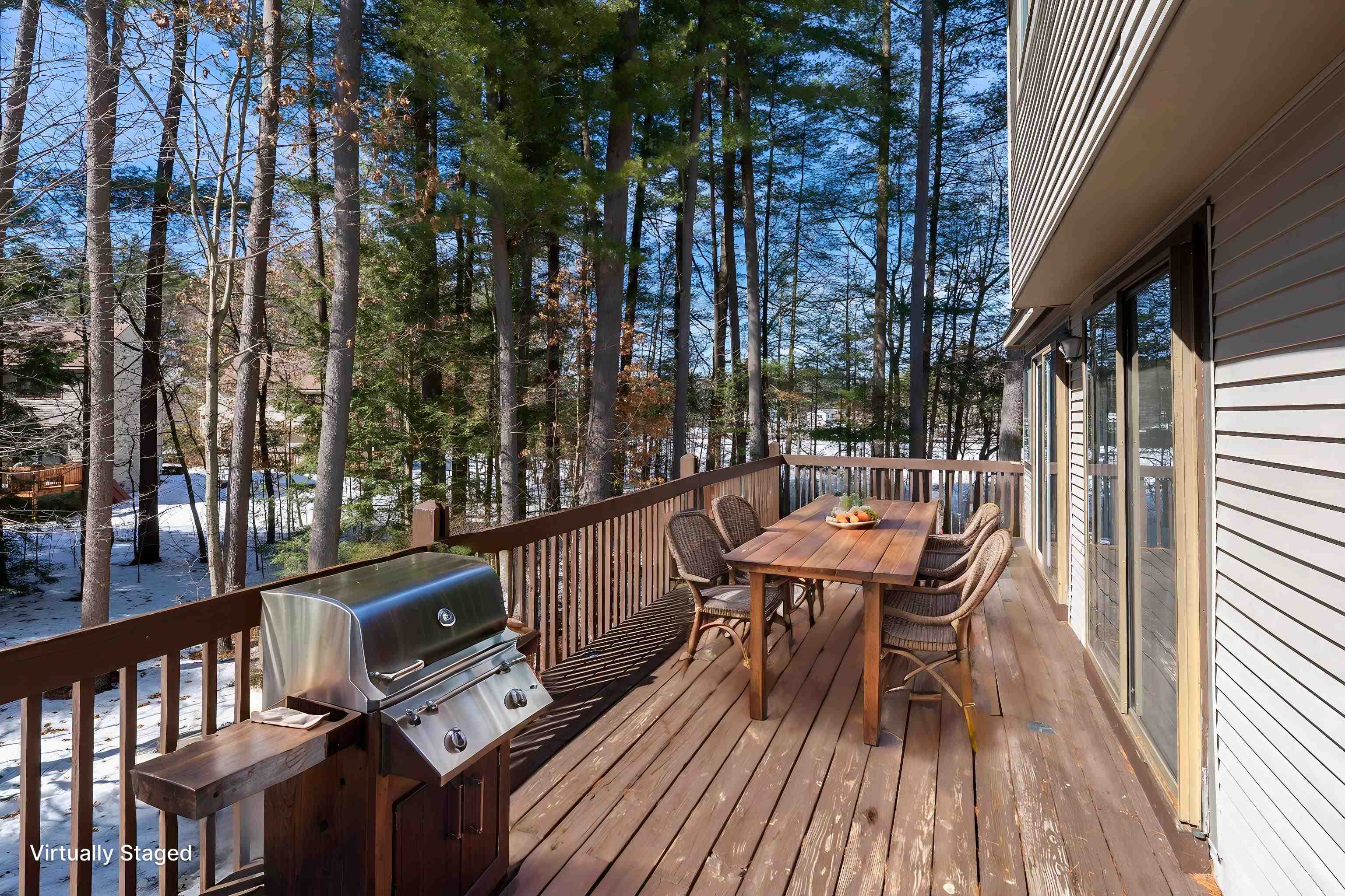 10 Owls Ct, Merrimack, NH 03054