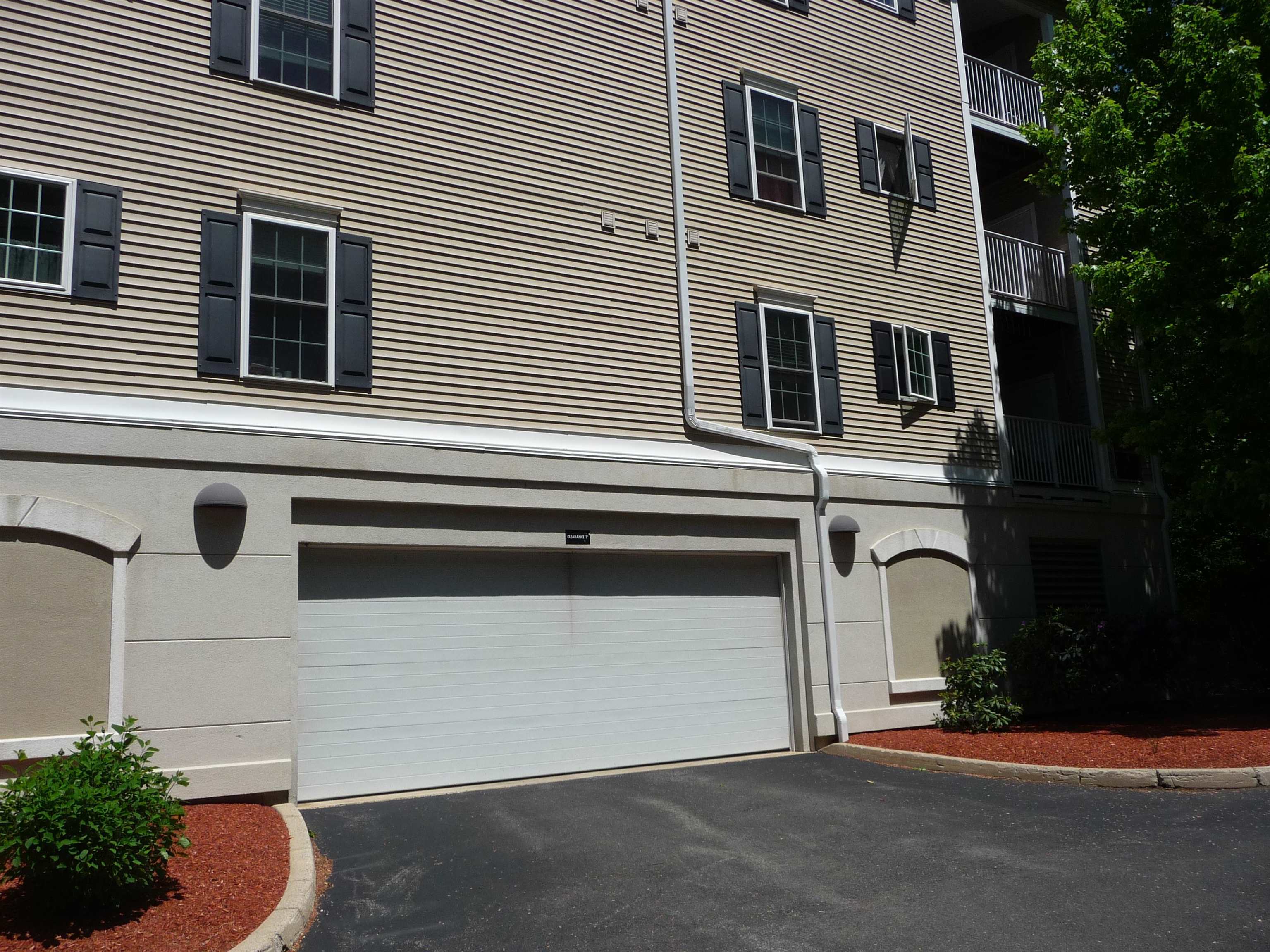 59 Cluff Rd, Salem, NH 03079