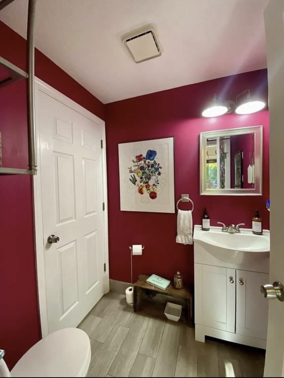 380 Ocean Rd, Portsmouth, NH 03801