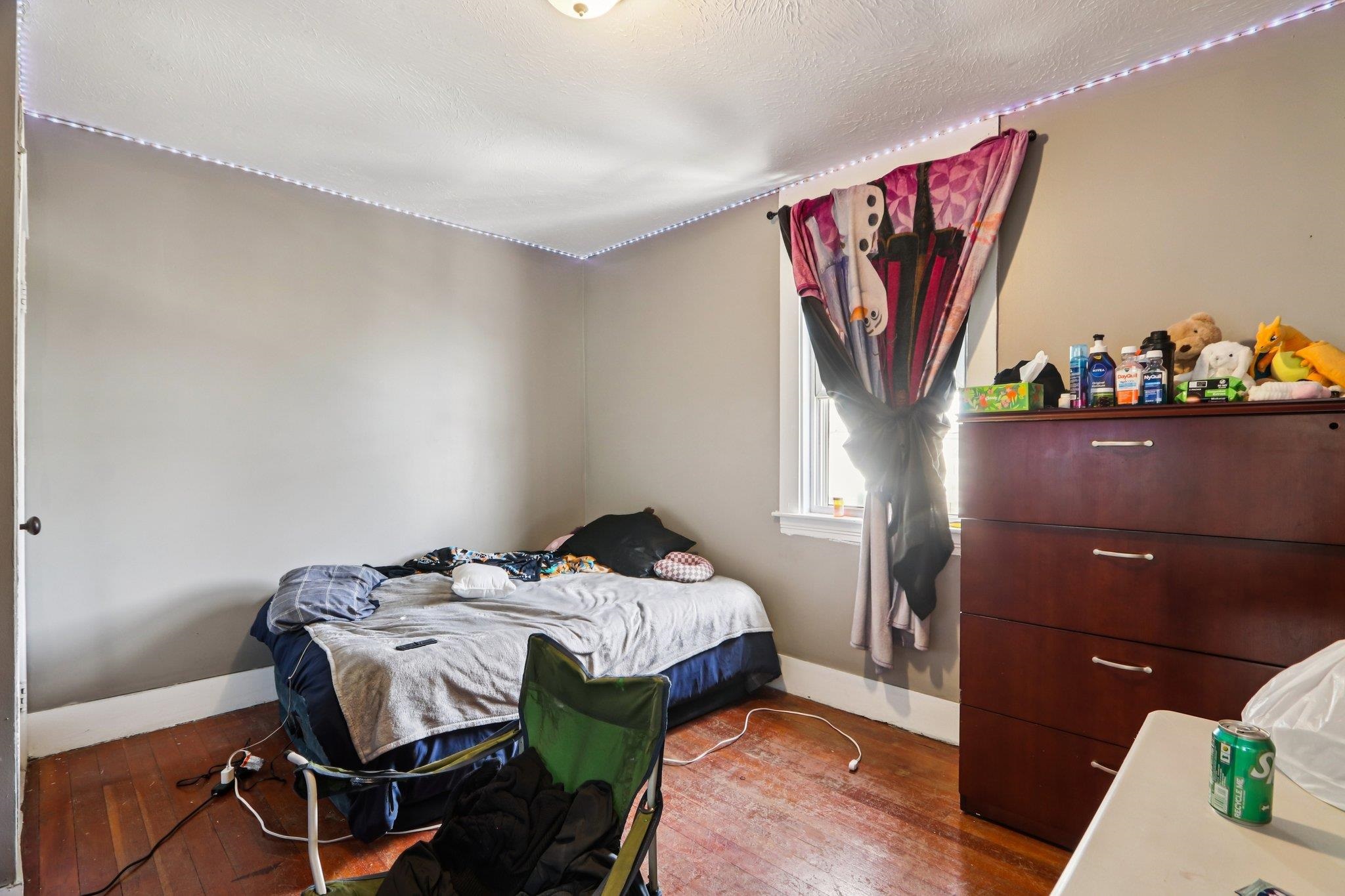 424 Cedar St, Manchester, NH 03103