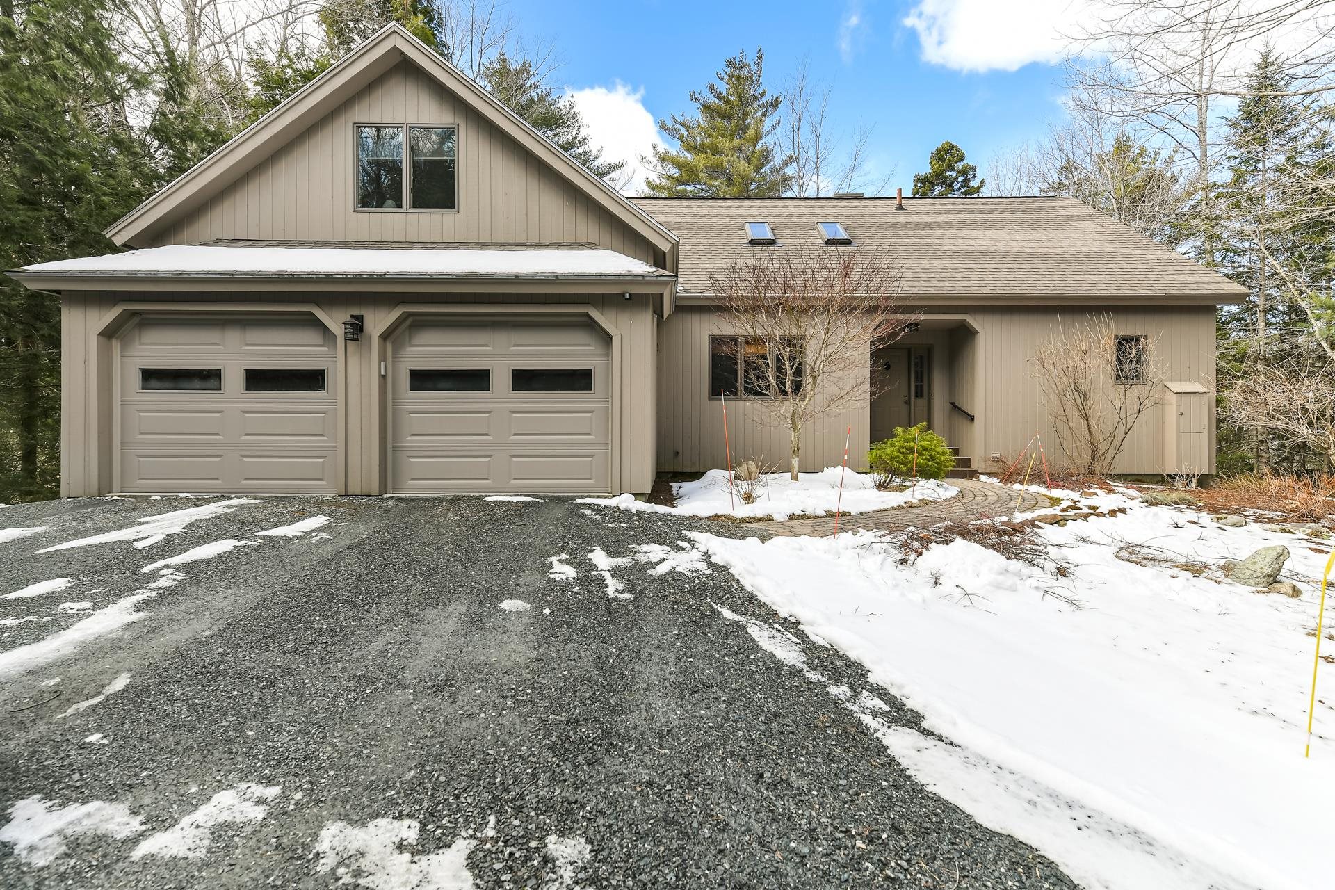 71 Greensward Dr, Grantham, NH 03753