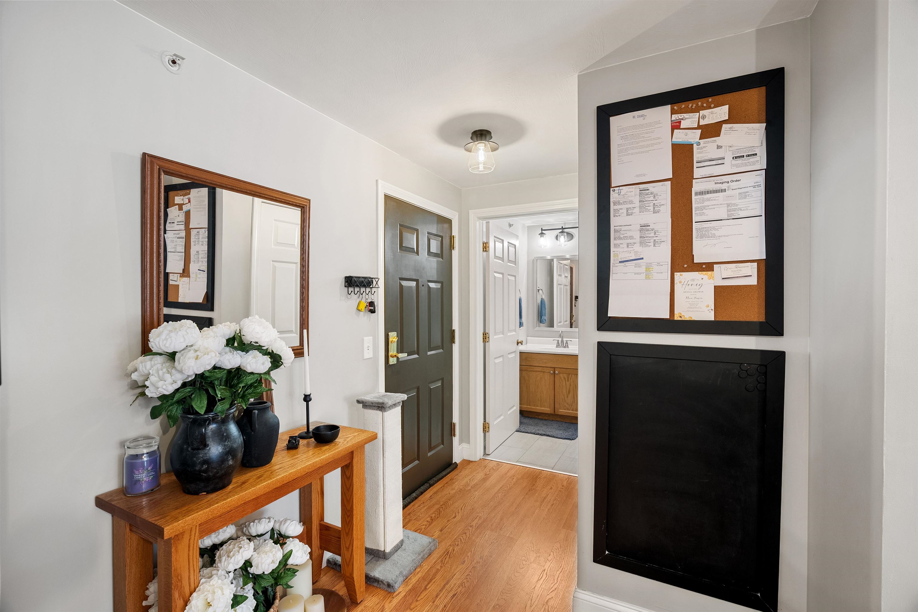 14 Vista Ridge Dr, Londonderry, NH 03053