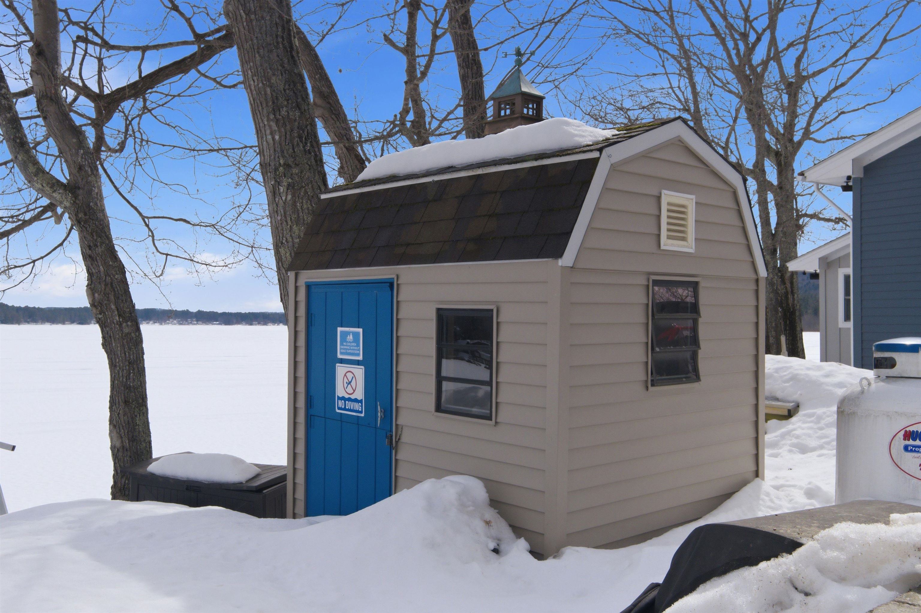 203 Lakeshore Rd, Franklin, NH 03235