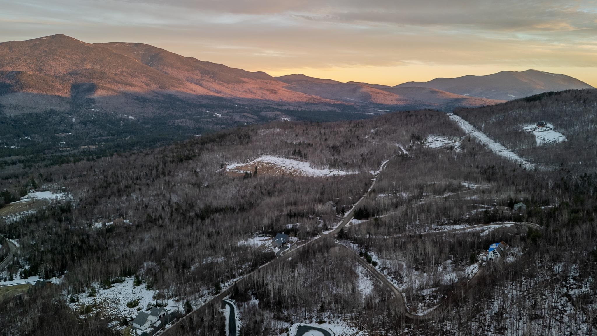 150 North Peak Dr, Easton, NH 03580