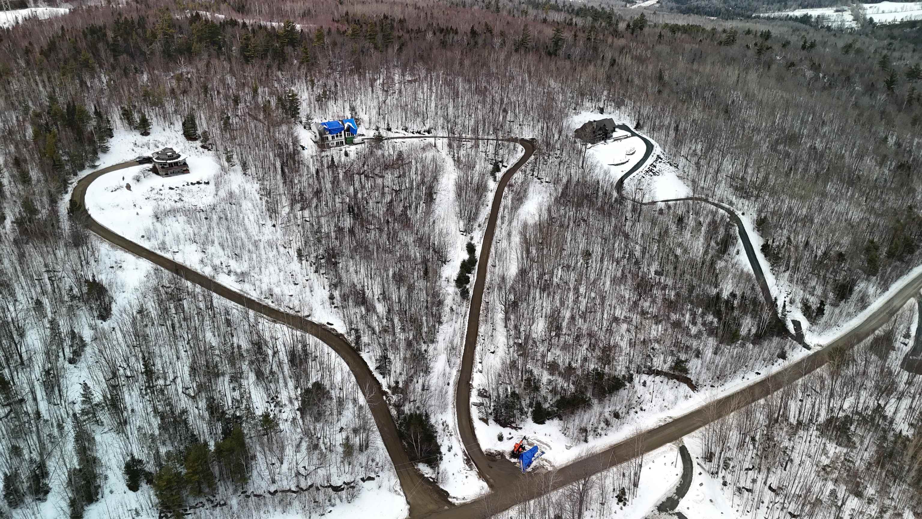 150 North Peak Dr, Easton, NH 03580