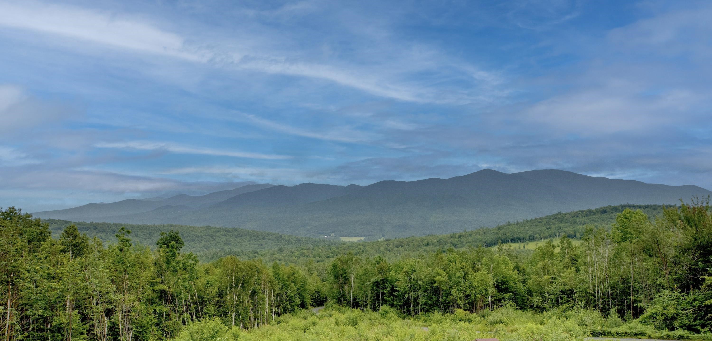 150 North Peak Dr, Easton, NH 03580