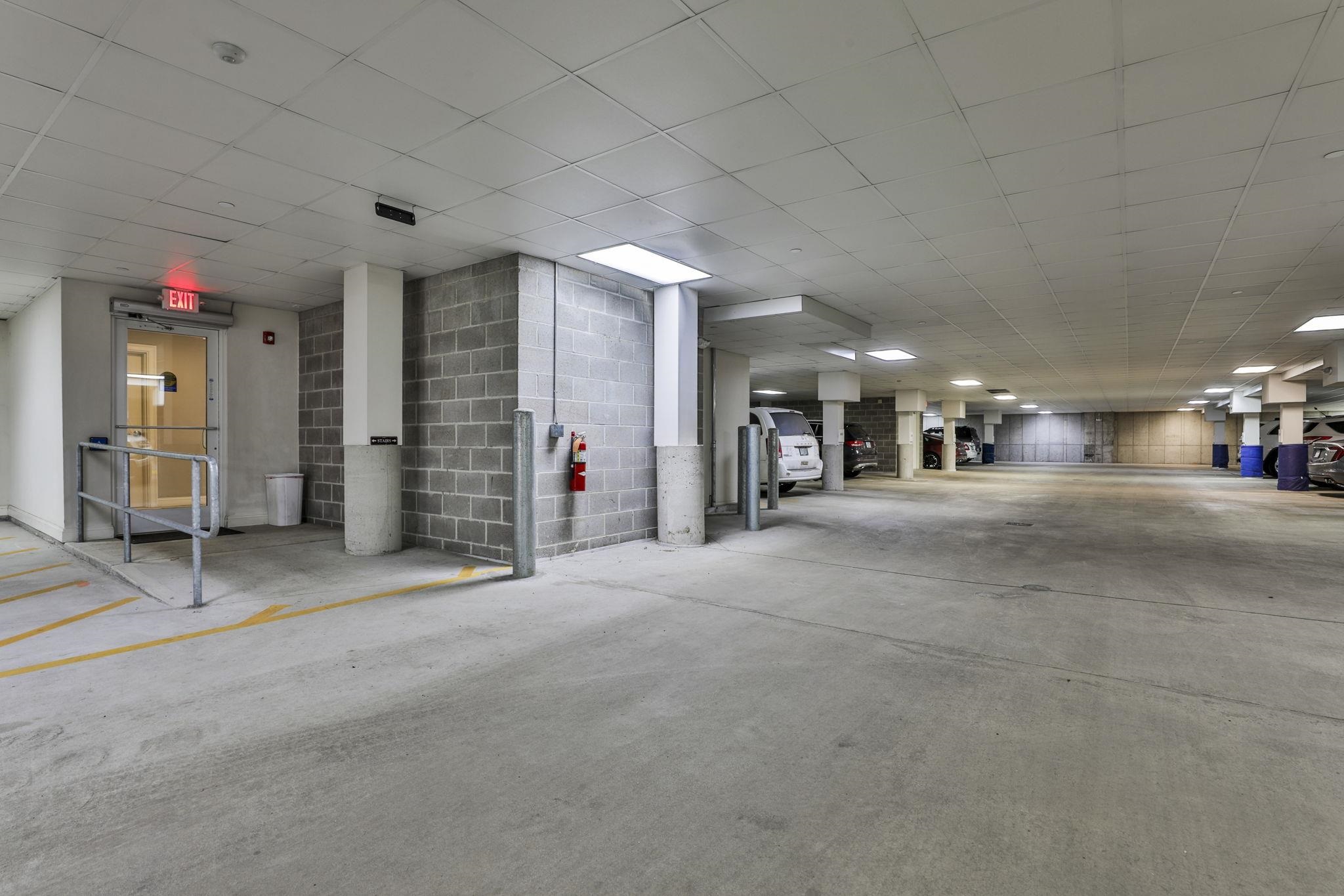 10 Braemoor Woods Rd, Salem, NH 03079