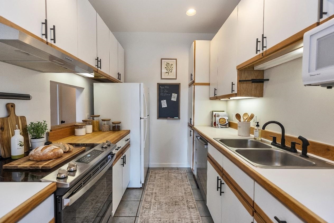 37 Church St, Keene, NH 03431