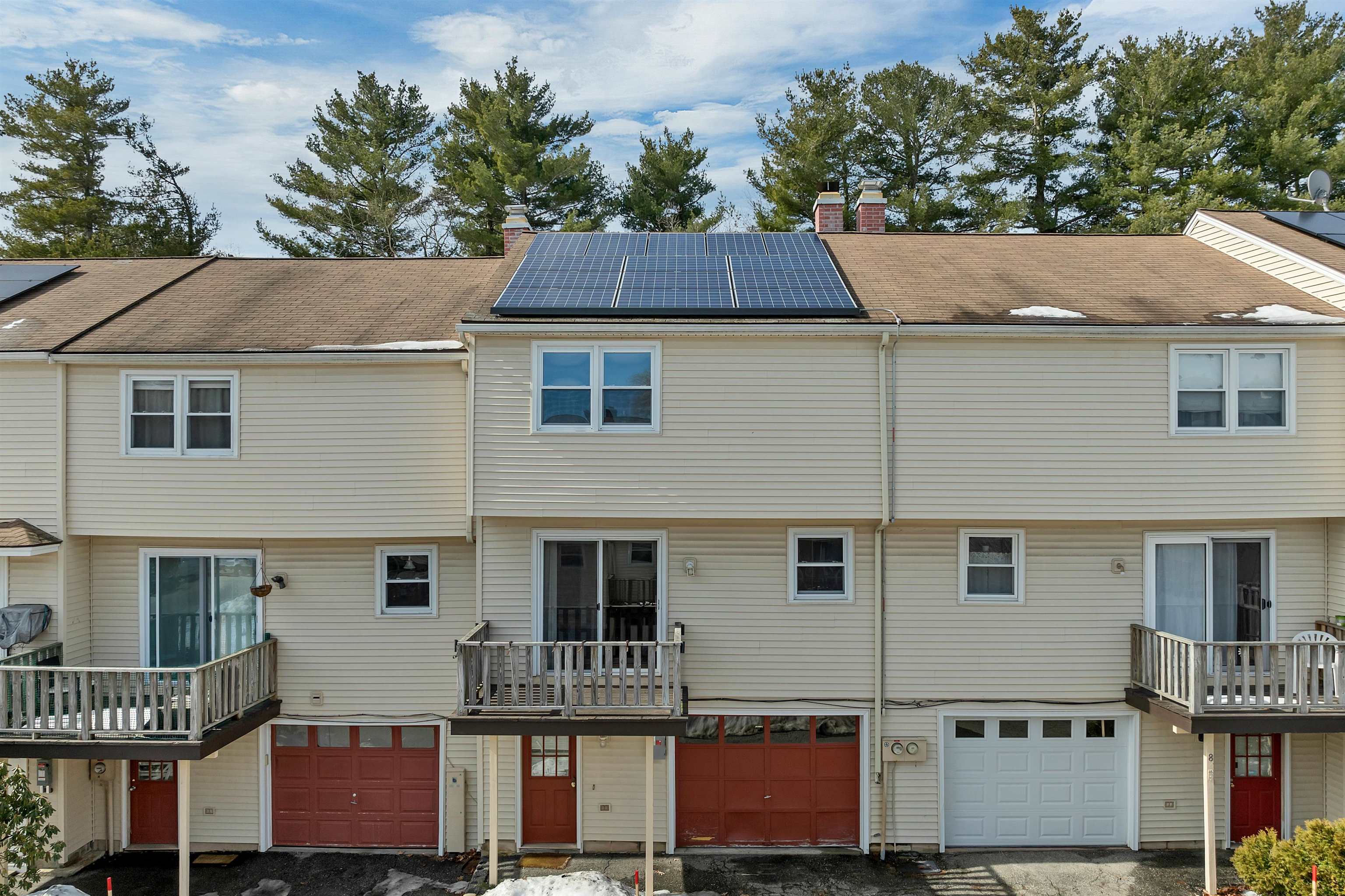 6 Stonegate Ln, Derry, NH 03038