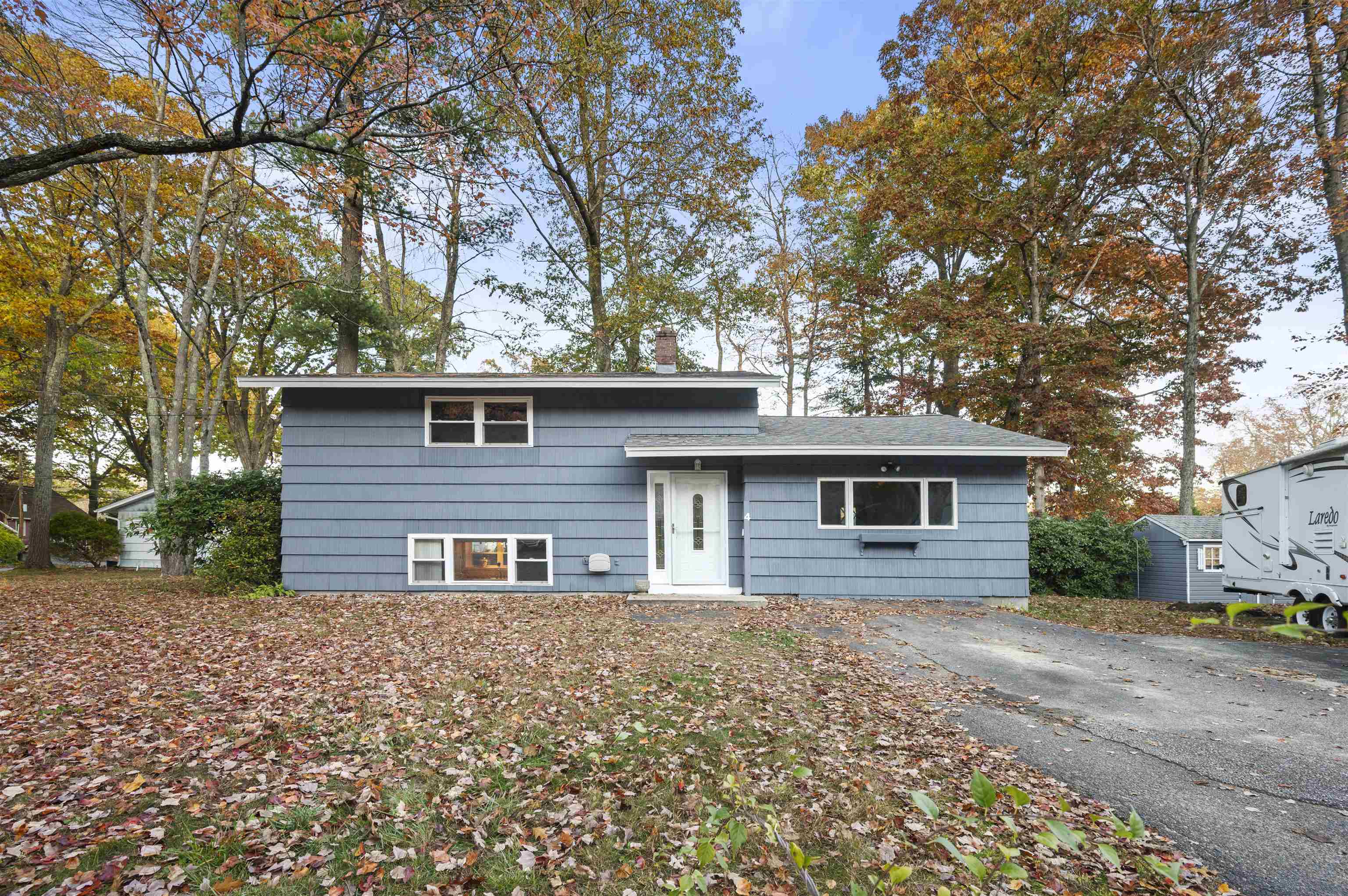 4 Tanglewood Dr, Dover, NH 03820