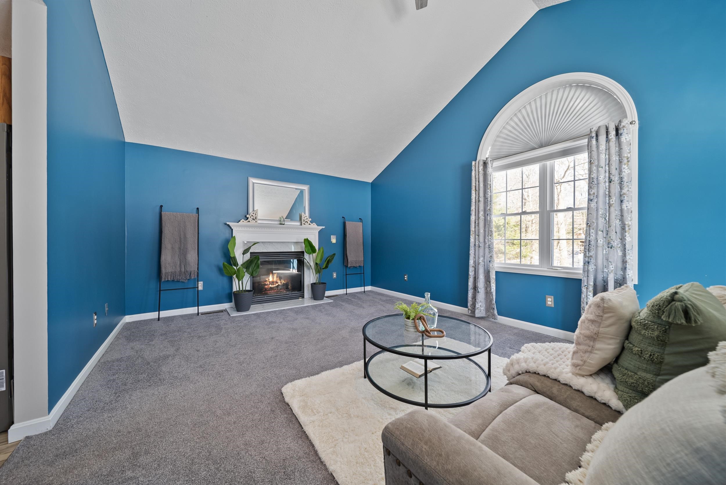 11 Barberry St, Hooksett, NH 03106