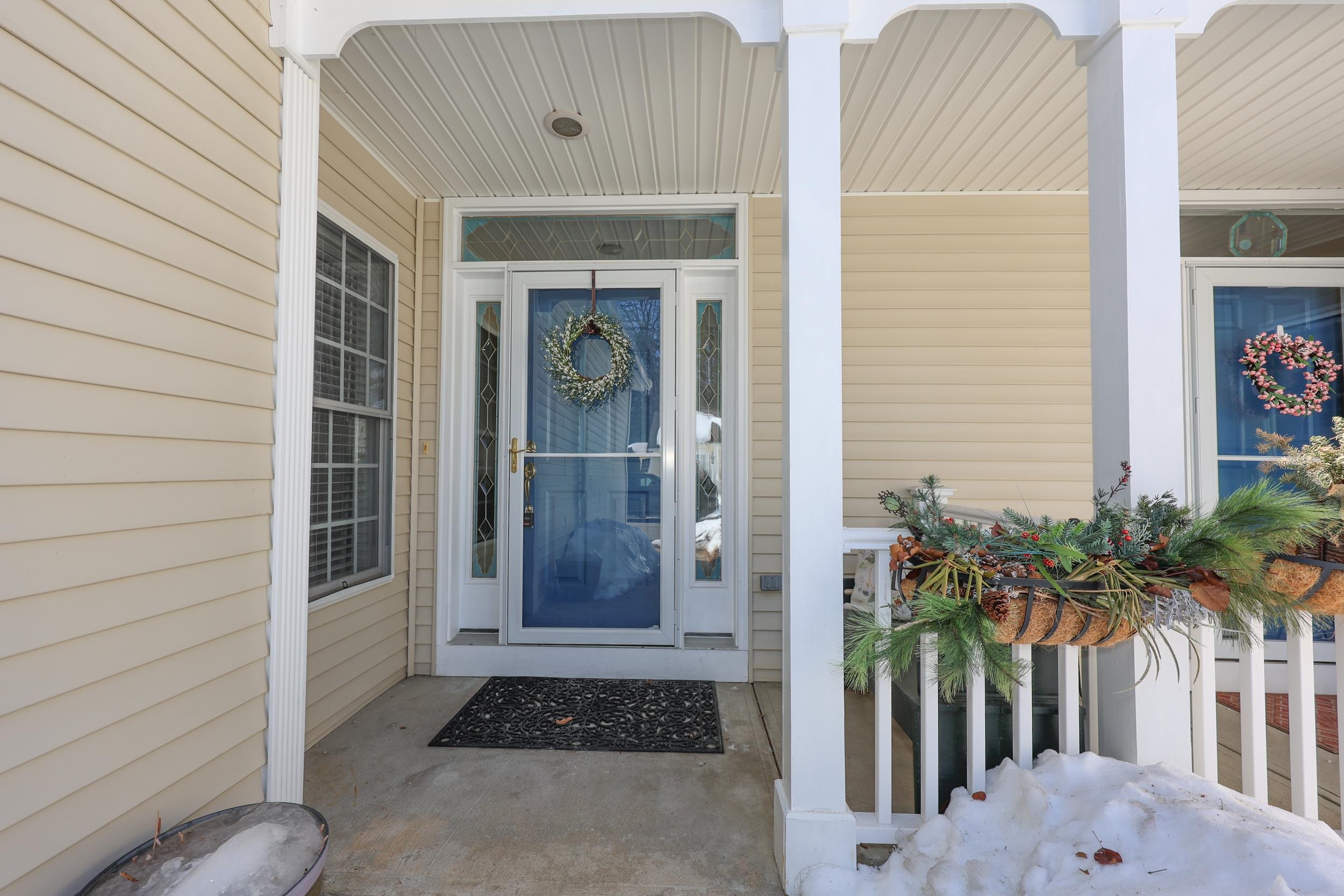 34 Mammoth Rd, Hooksett, NH 03106