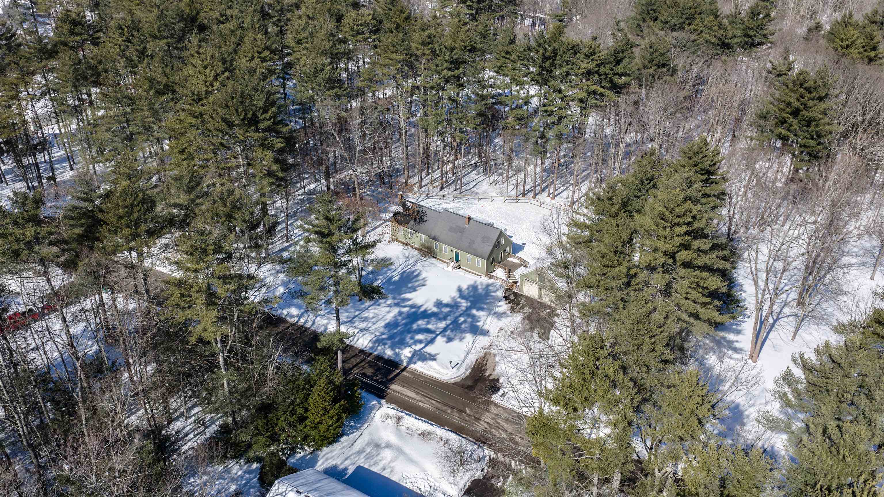 12 Loring Dr, Rochester, NH 03839