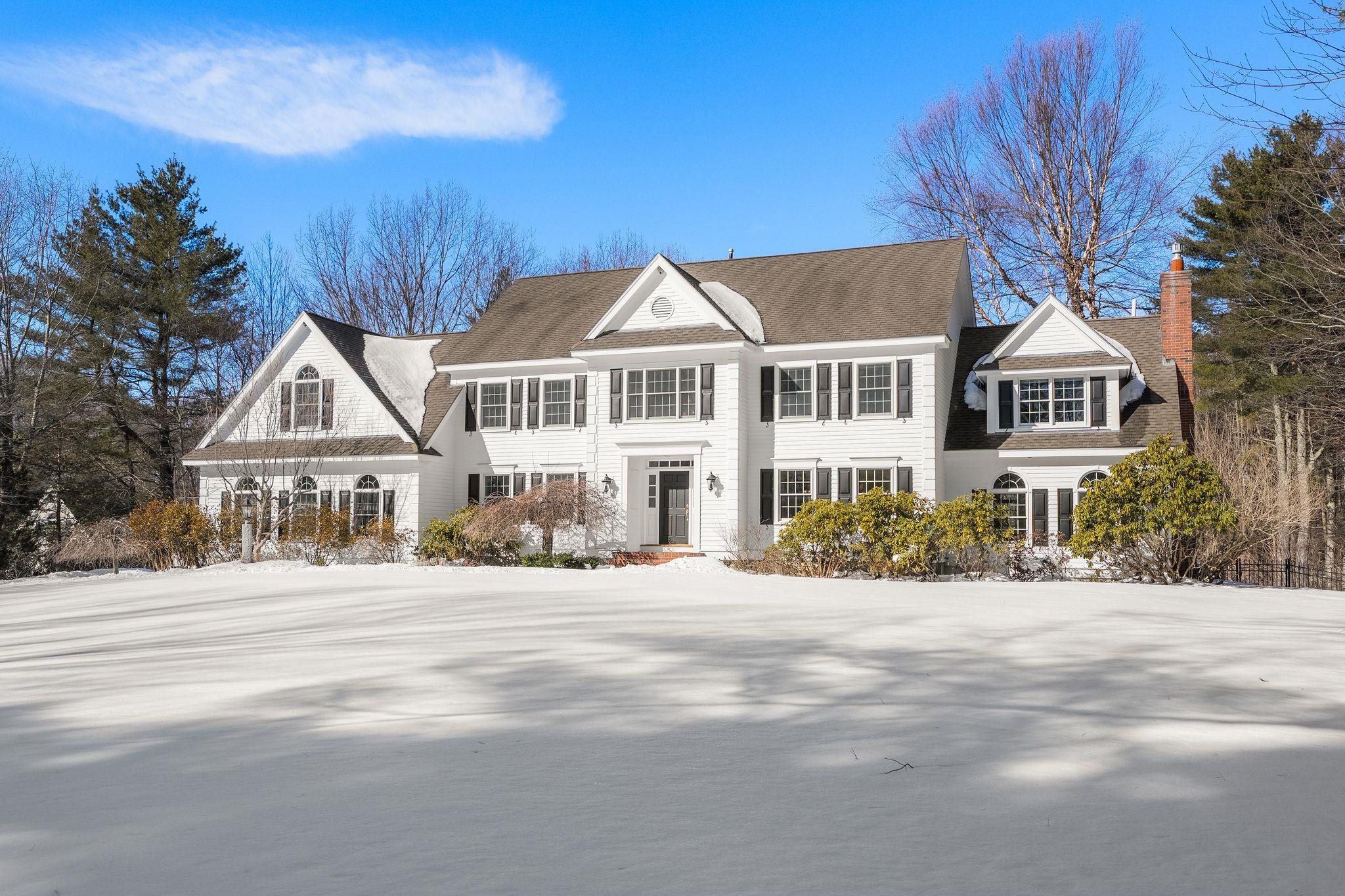 69 Exeter Rd, North Hampton, NH 03862