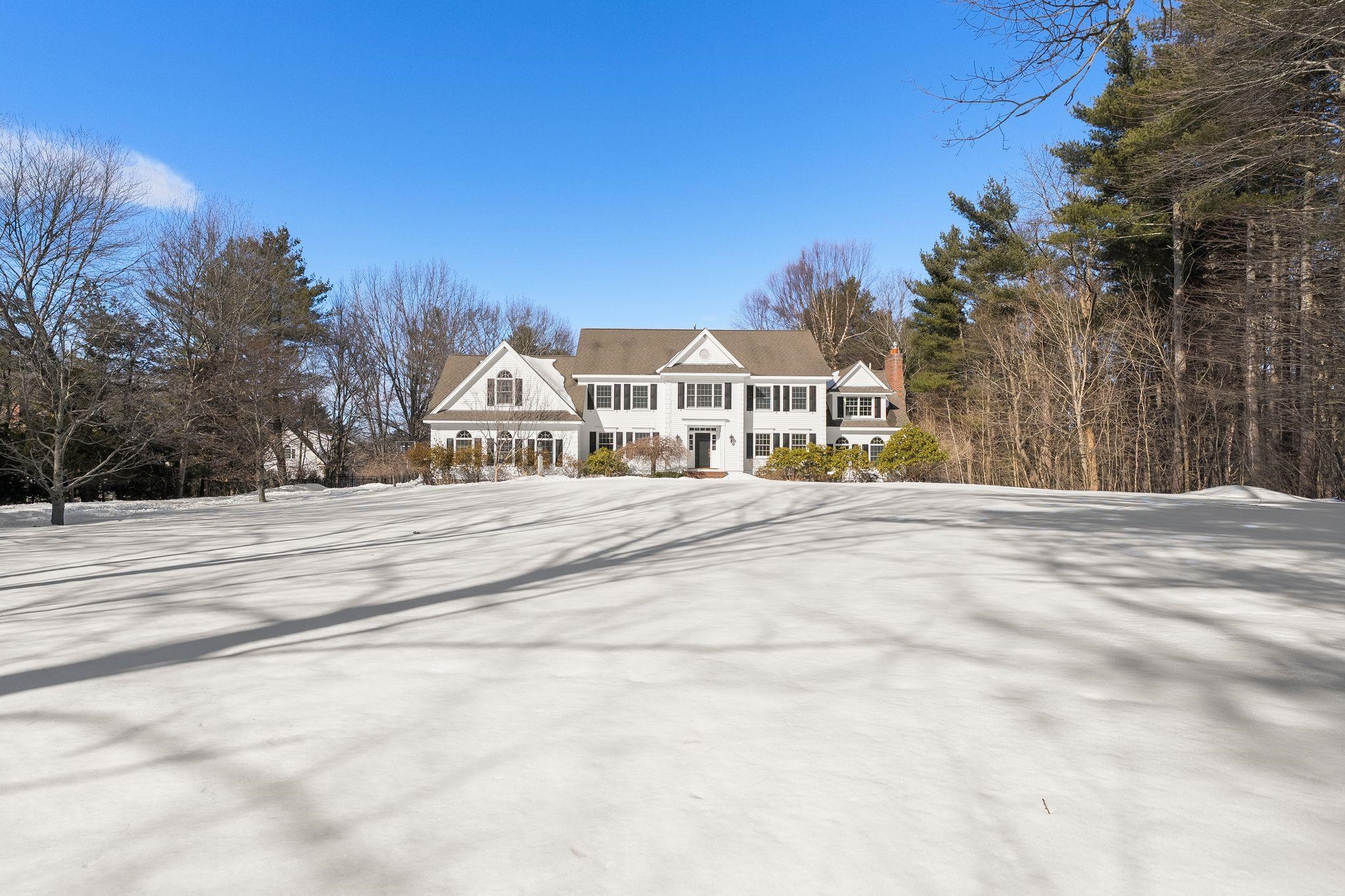 69 Exeter Rd, North Hampton, NH 03862