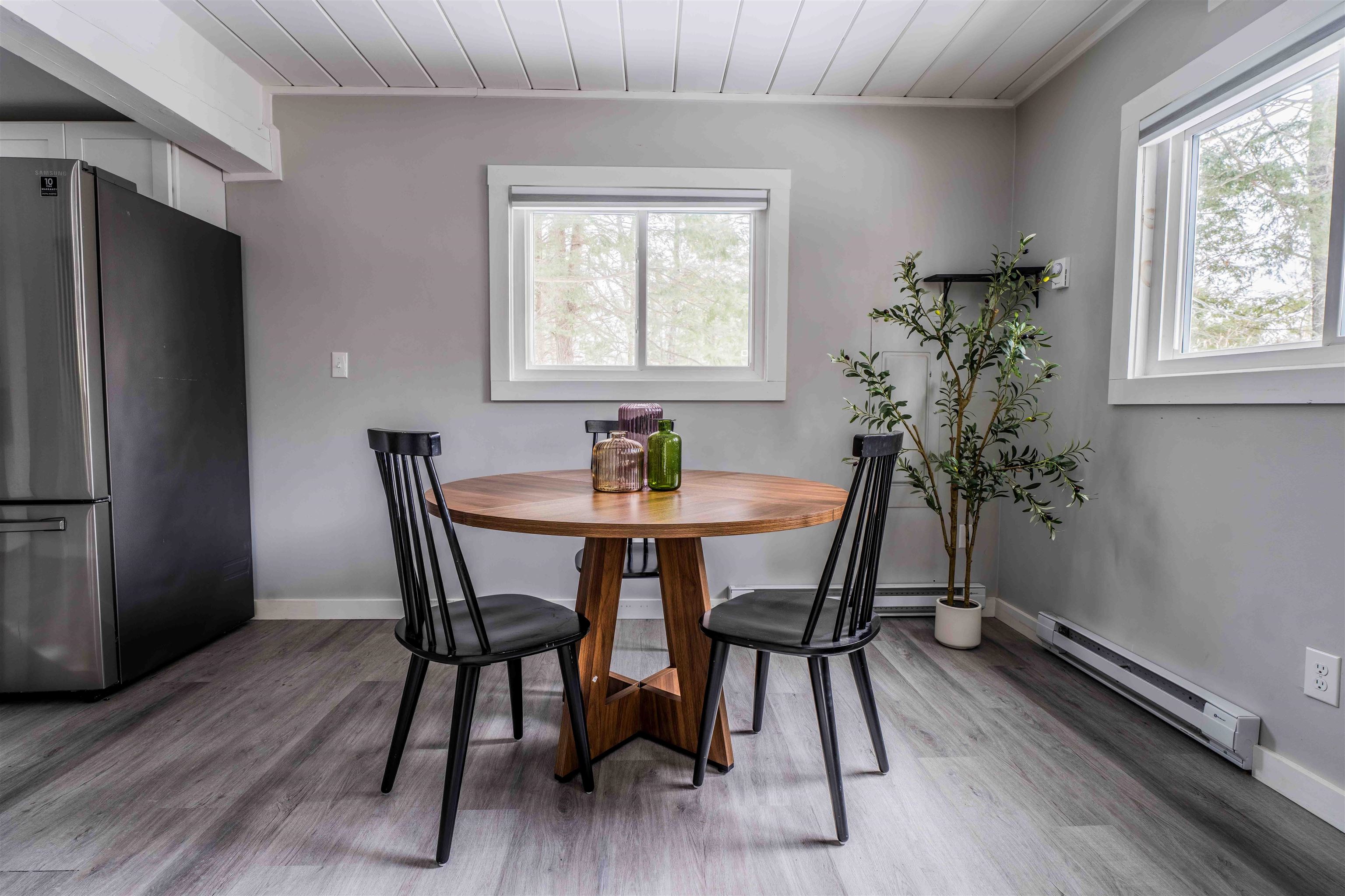 12 Old Lantern Rd, Hillsborough, NH 03244