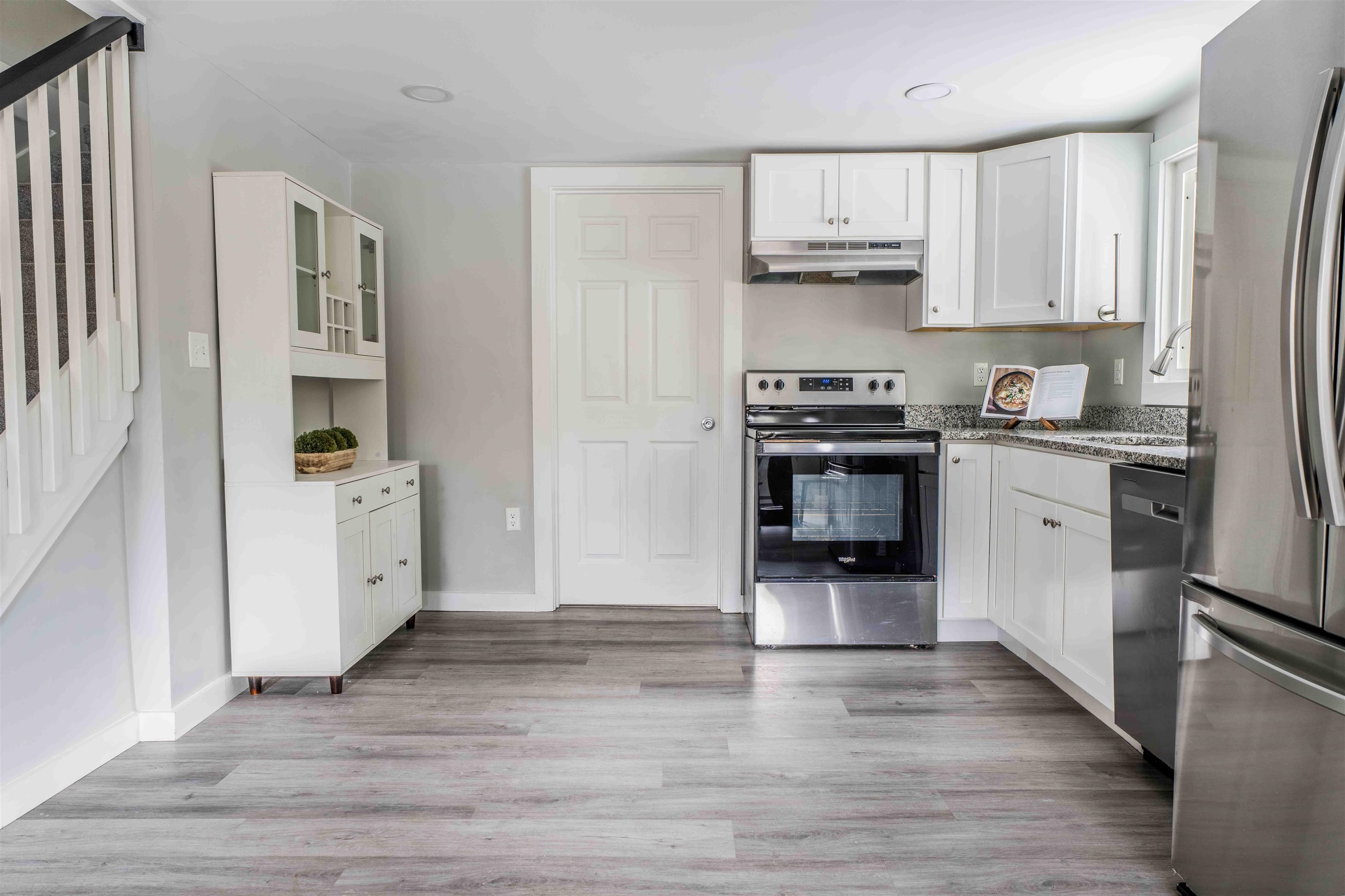 12 Old Lantern Rd, Hillsborough, NH 03244