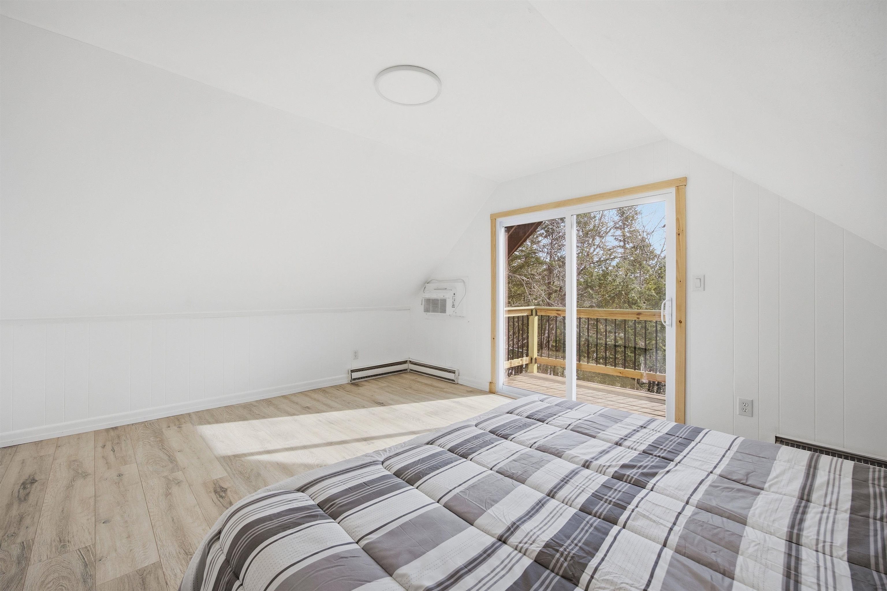 23 Huttwil Dr, Madison, NH 03849