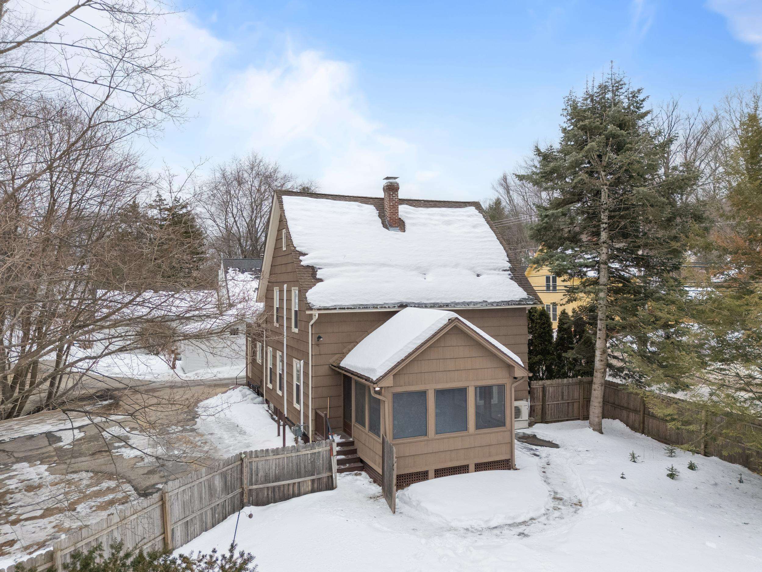 362 N State St, Concord, NH 03301