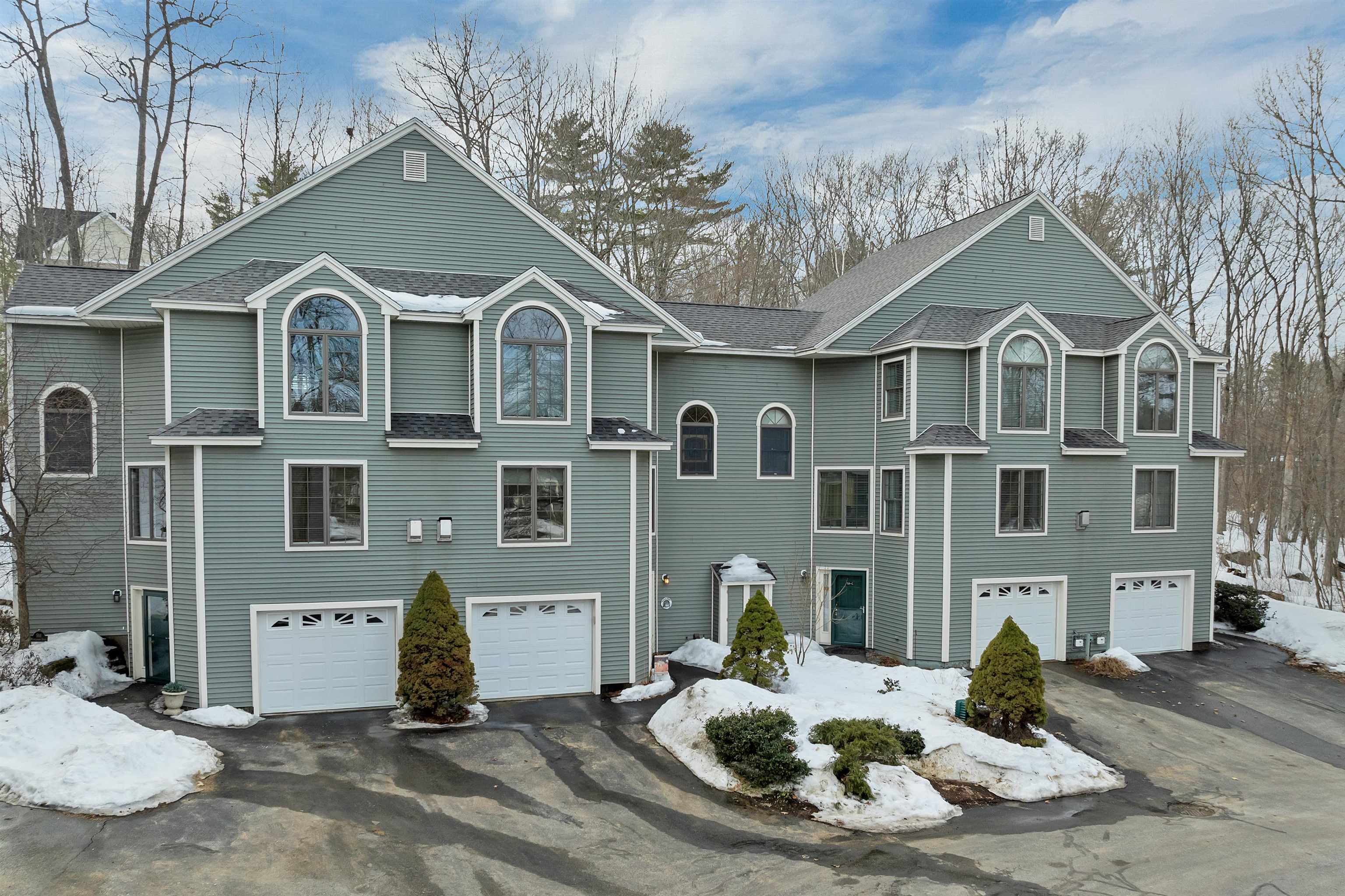 59 Nestledown Dr, Laconia, NH 03246