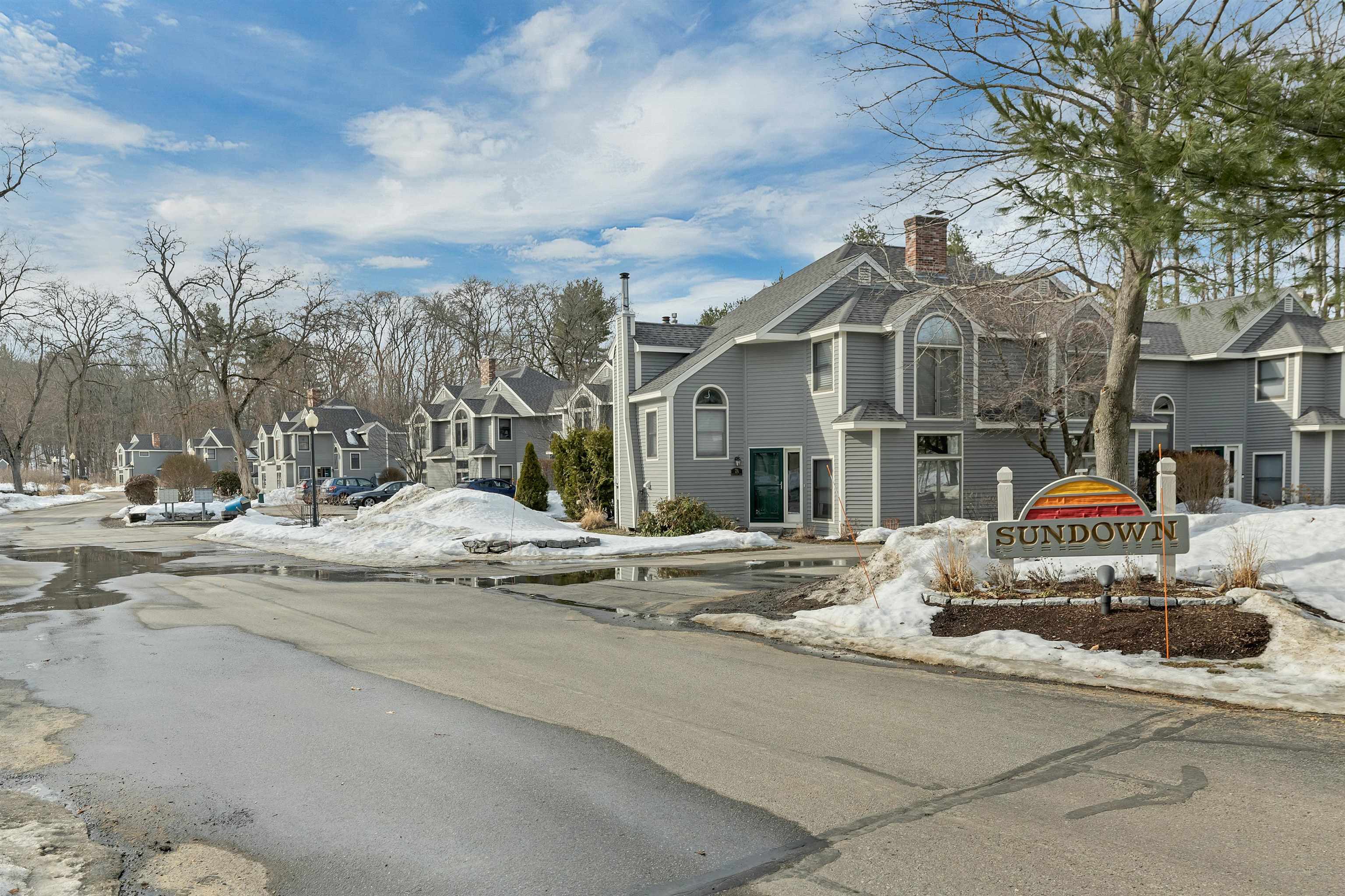 59 Nestledown Dr, Laconia, NH 03246