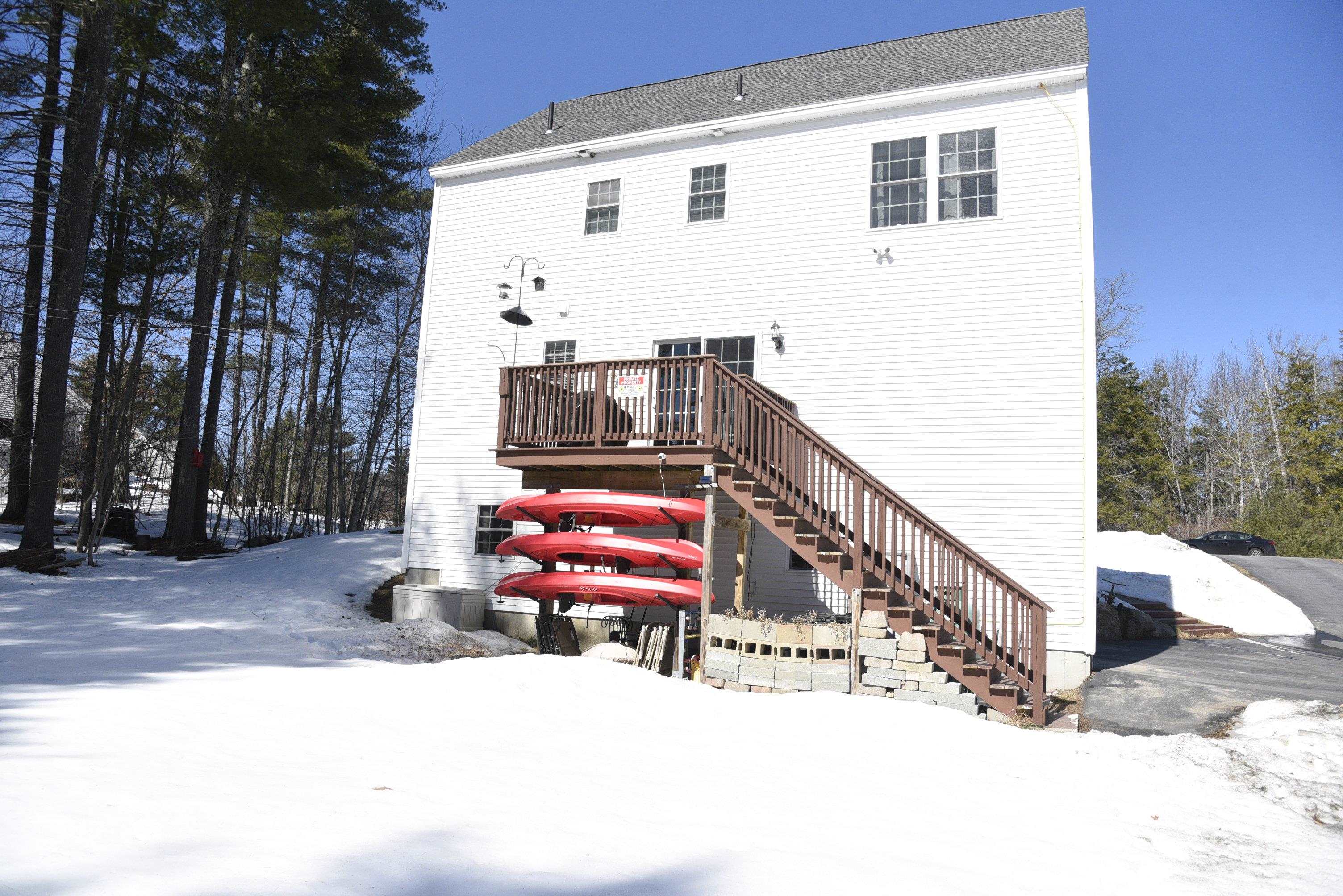 94 Autumn Ln, Barrington, NH 03825