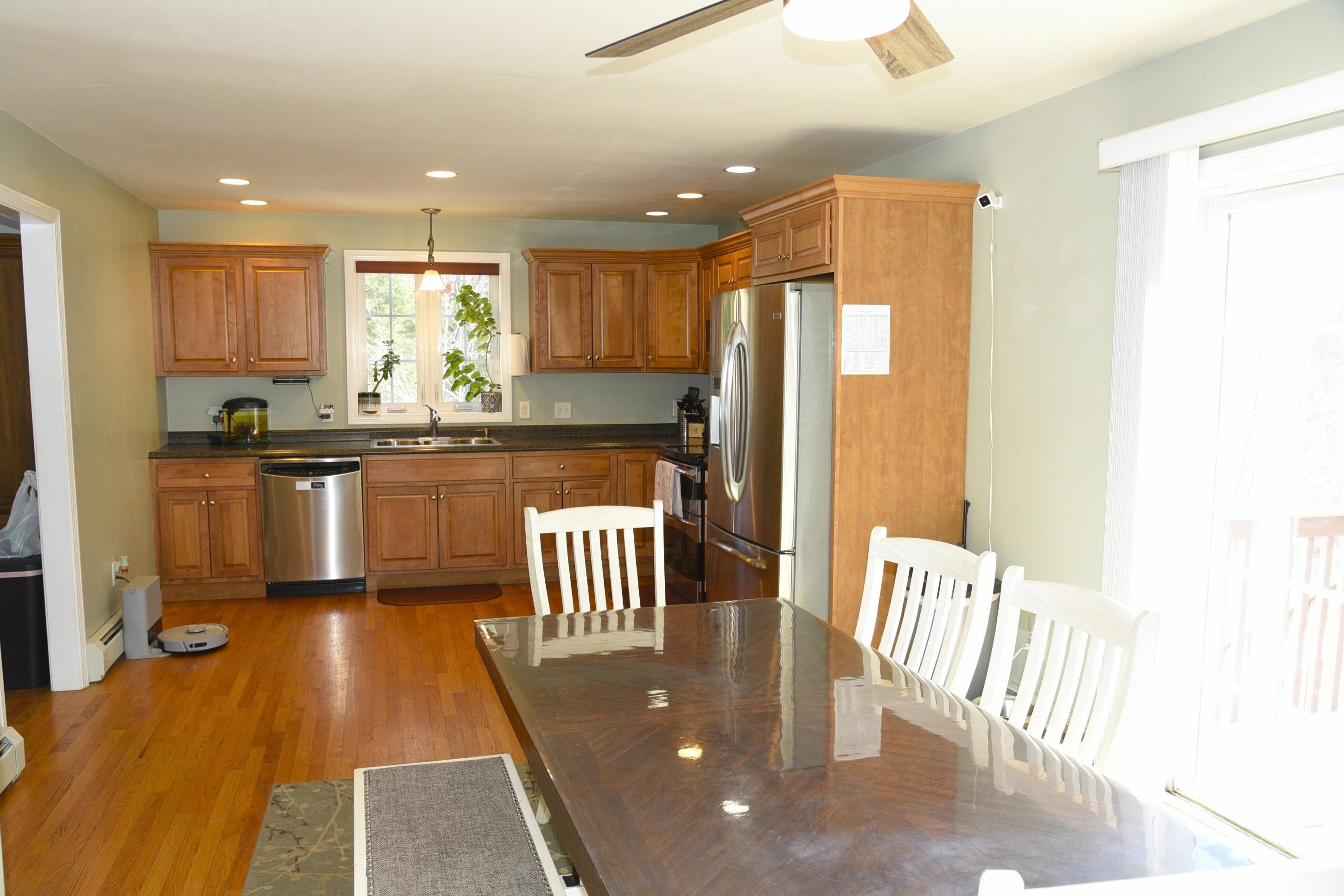 94 Autumn Ln, Barrington, NH 03825