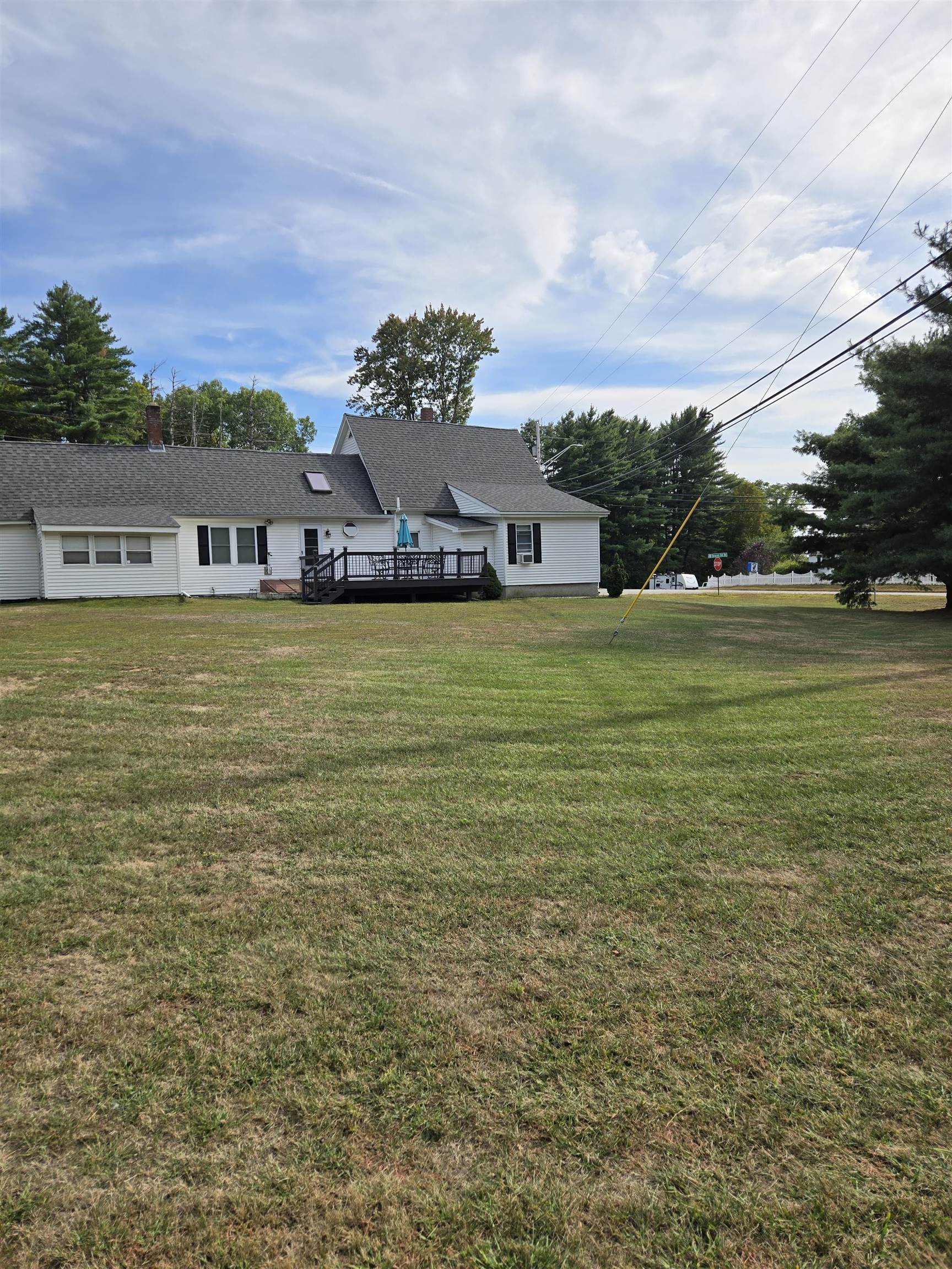 202 Beacon Hill Rd, Pembroke, NH 03275