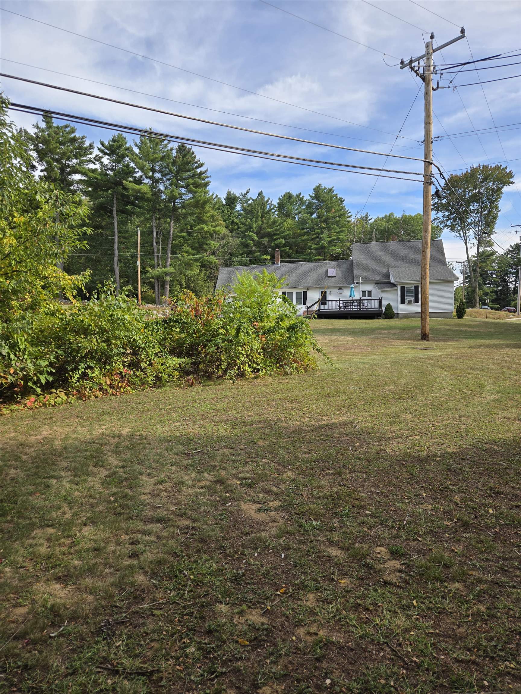 202 Beacon Hill Rd, Pembroke, NH 03275