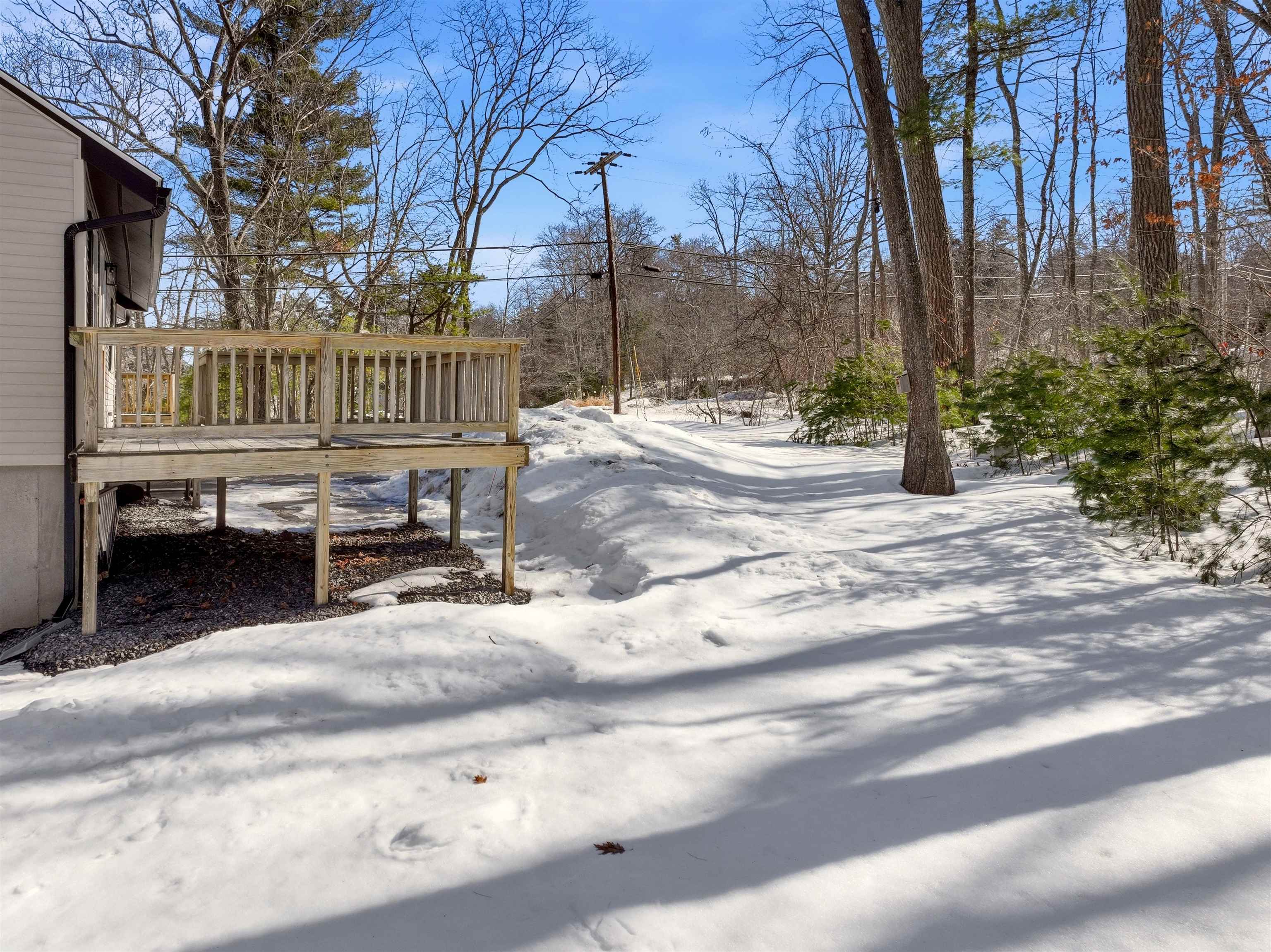 50 Cobbetts Pond Rd, Windham, NH 03087