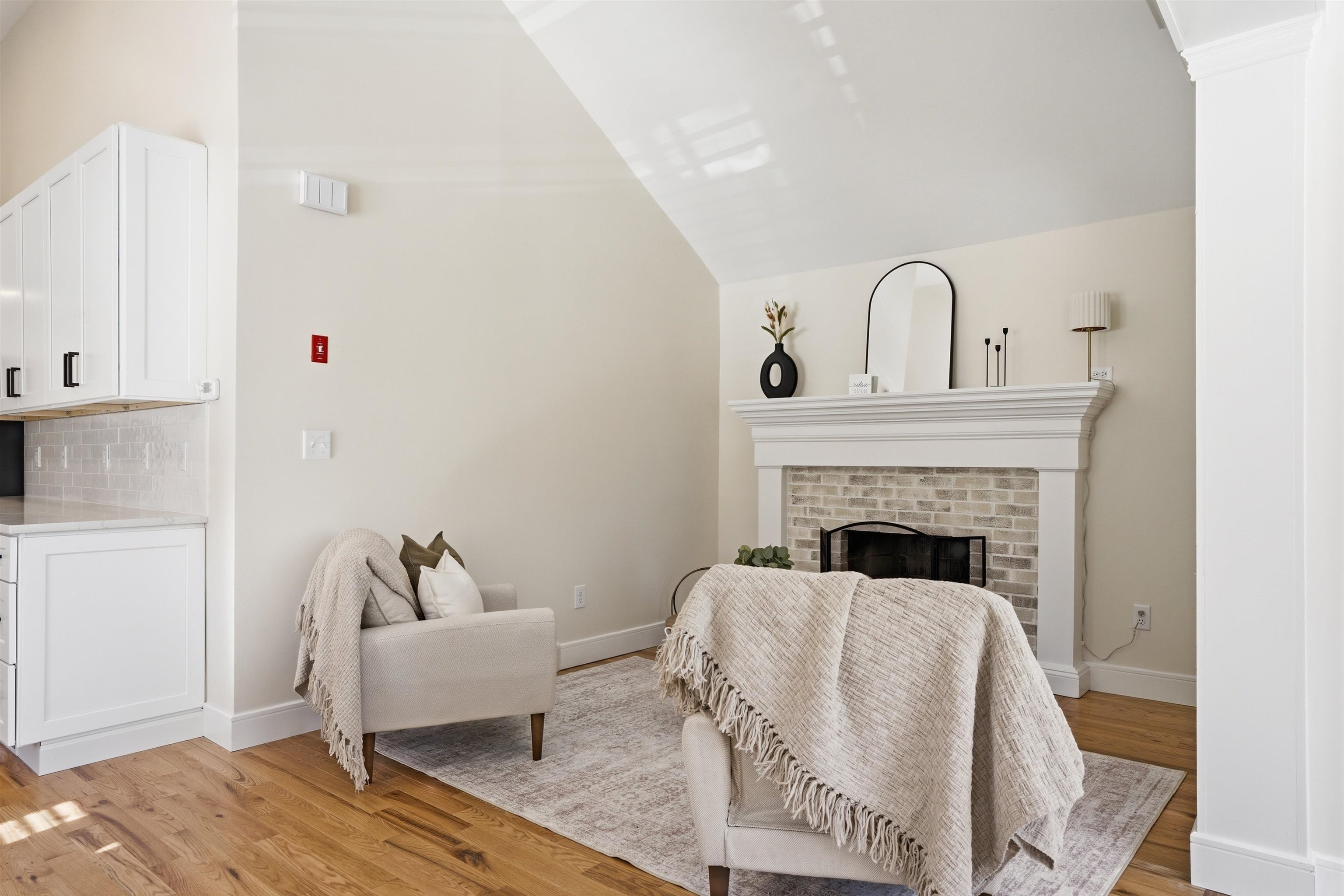 50 Cobbetts Pond Rd, Windham, NH 03087