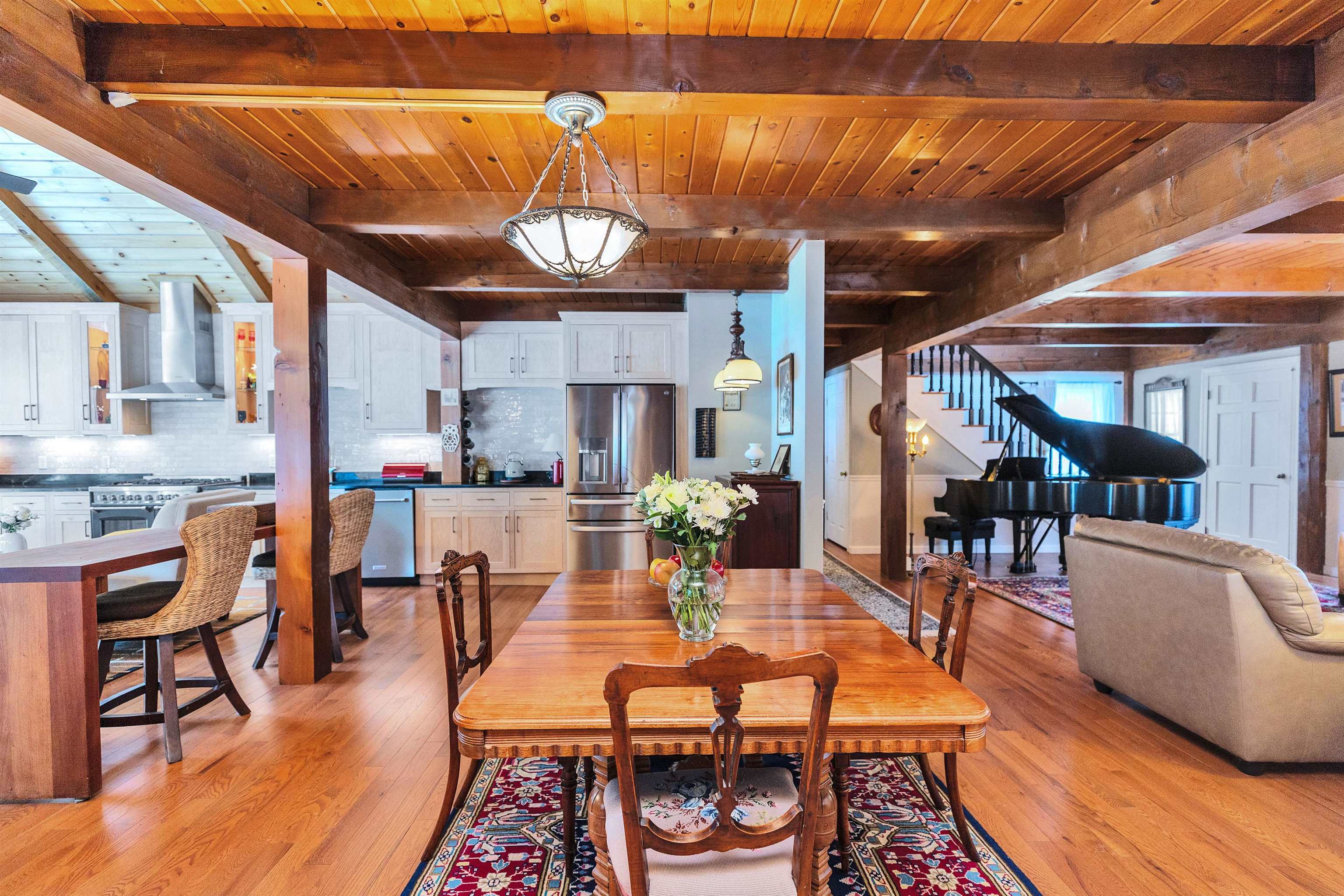 1481 Bennington Rd, Francestown, NH 03043