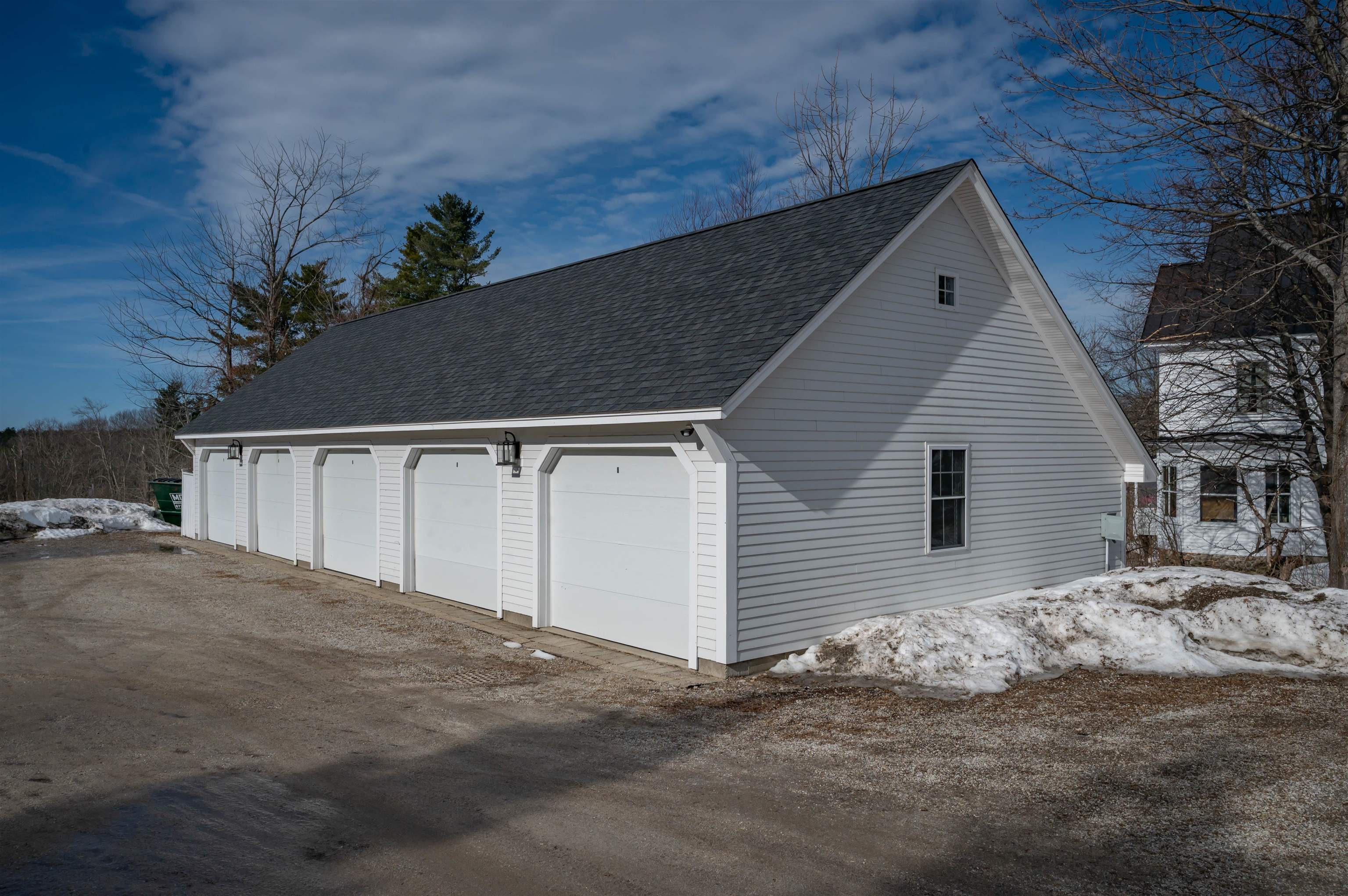 26 N Main St, Mont Vernon, NH 03057