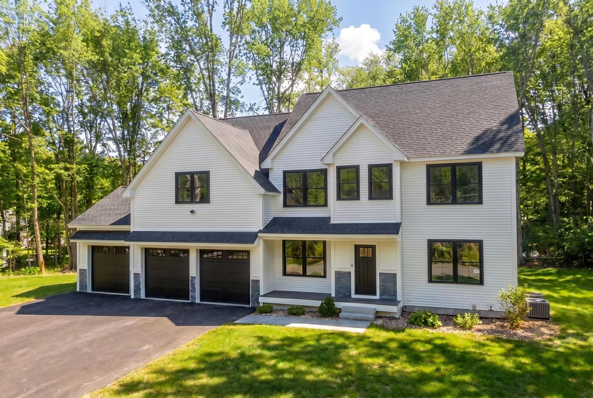 5 Highland Ave, Salem, NH 03079