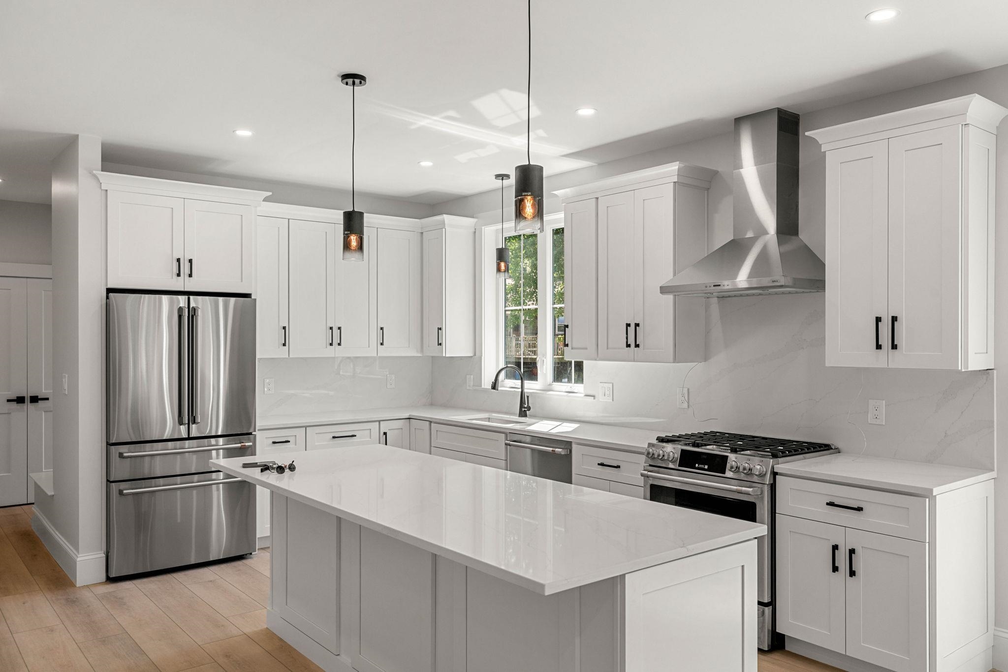 5 Highland Ave, Salem, NH 03079