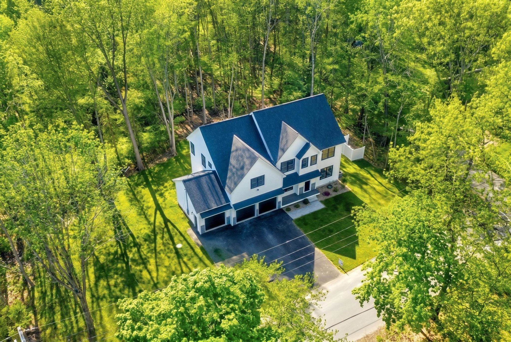 5 Highland Ave, Salem, NH 03079