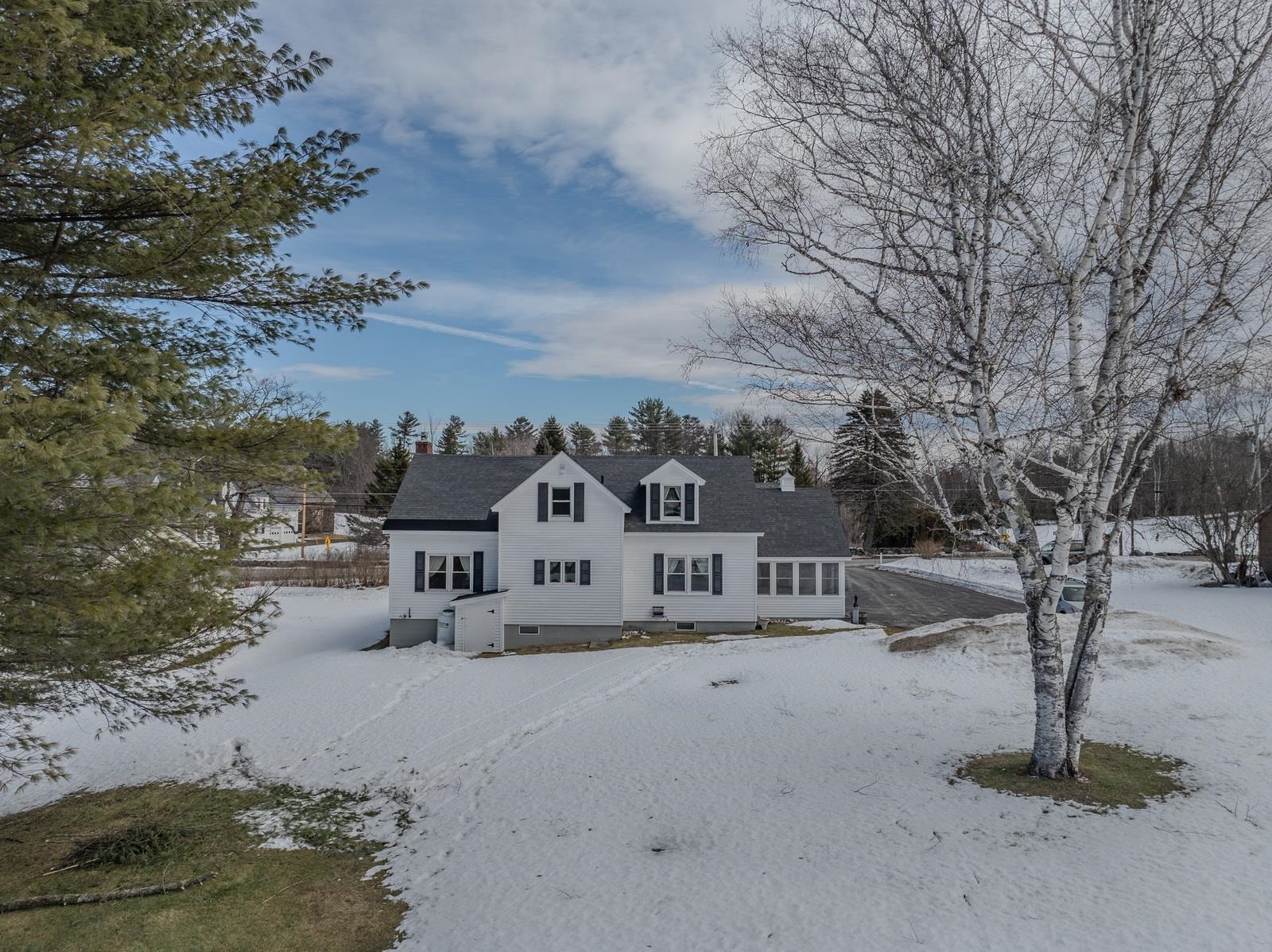 166 Bethlehem Rd, Littleton, NH 03561